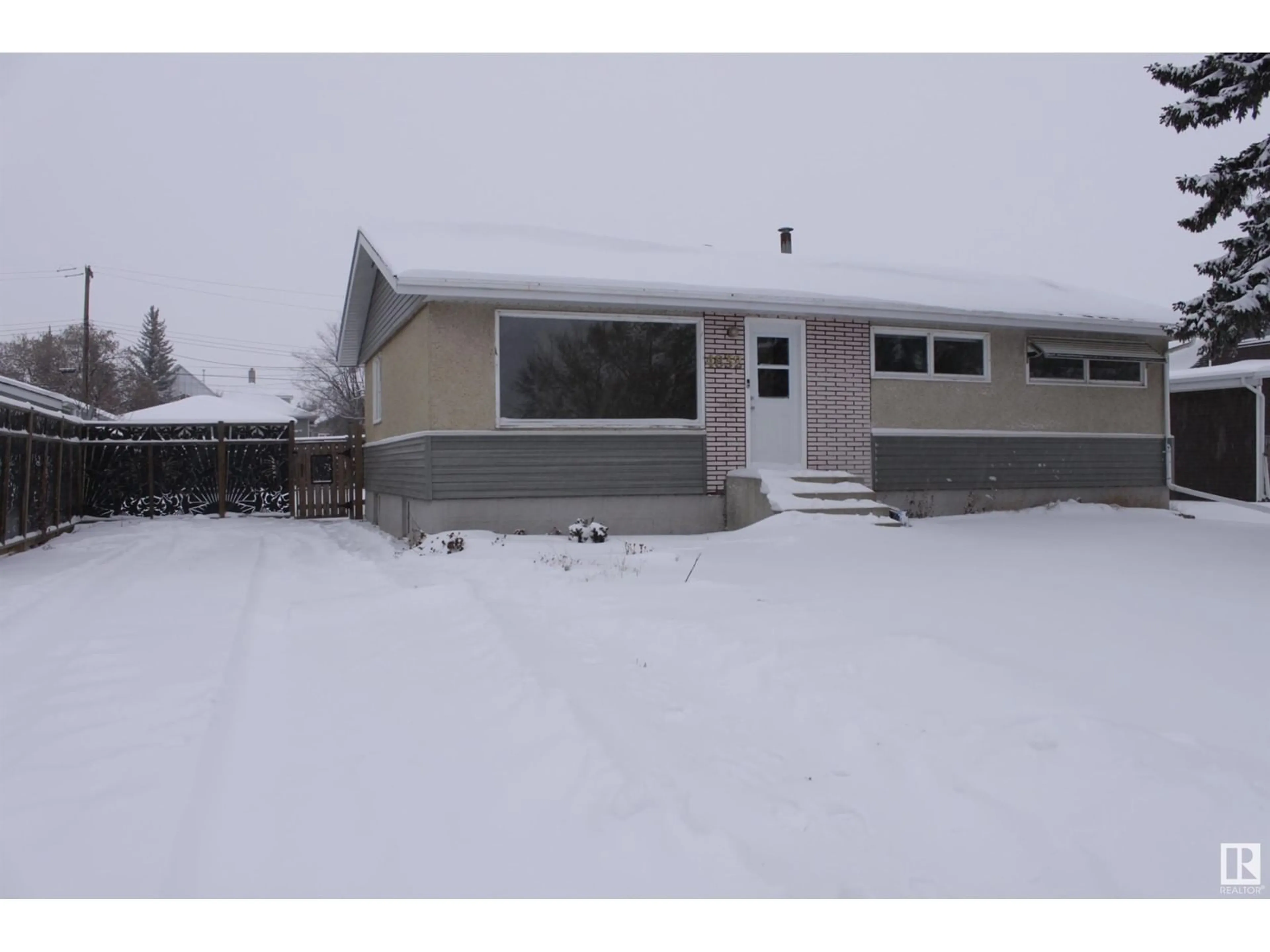 Frontside or backside of a home, cottage for 4832 52 Ave, Tofield Alberta T0B4J0