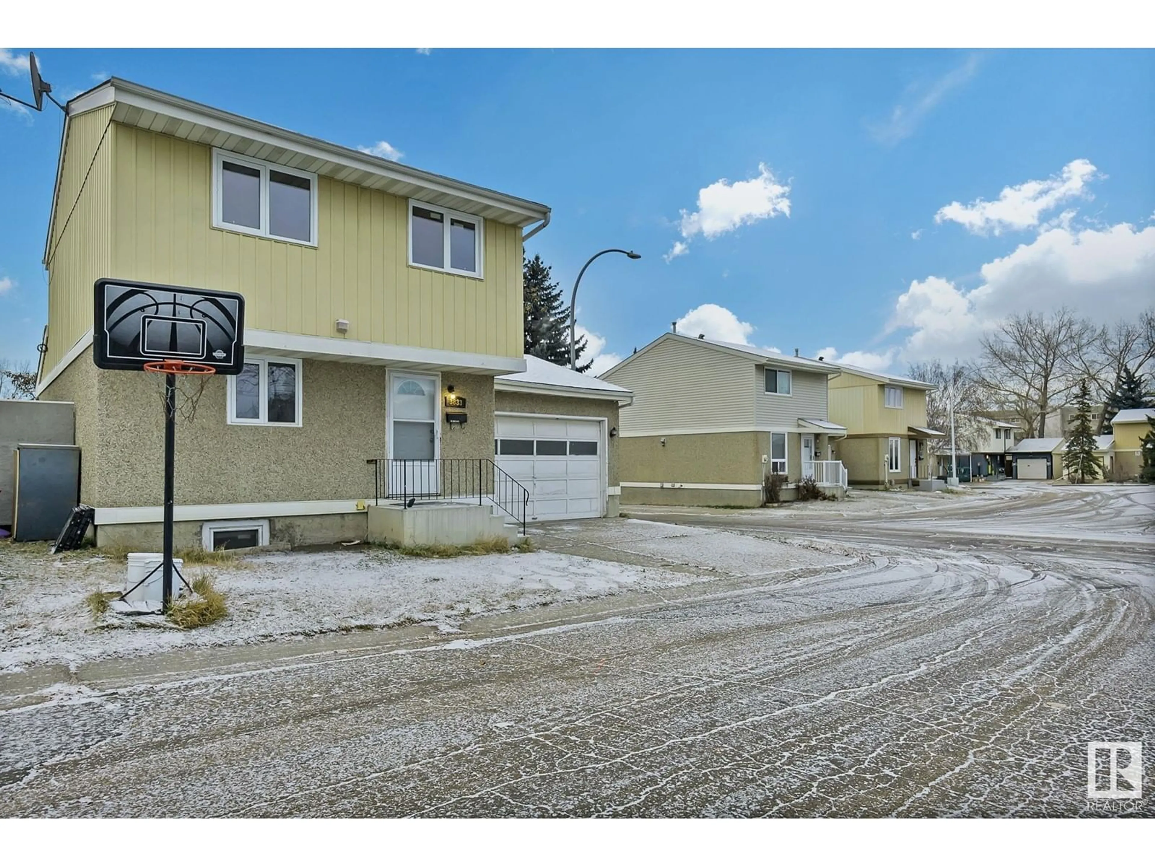 A pic from exterior of the house or condo, the street view for 3833 85 ST NW, Edmonton Alberta T6K2L5