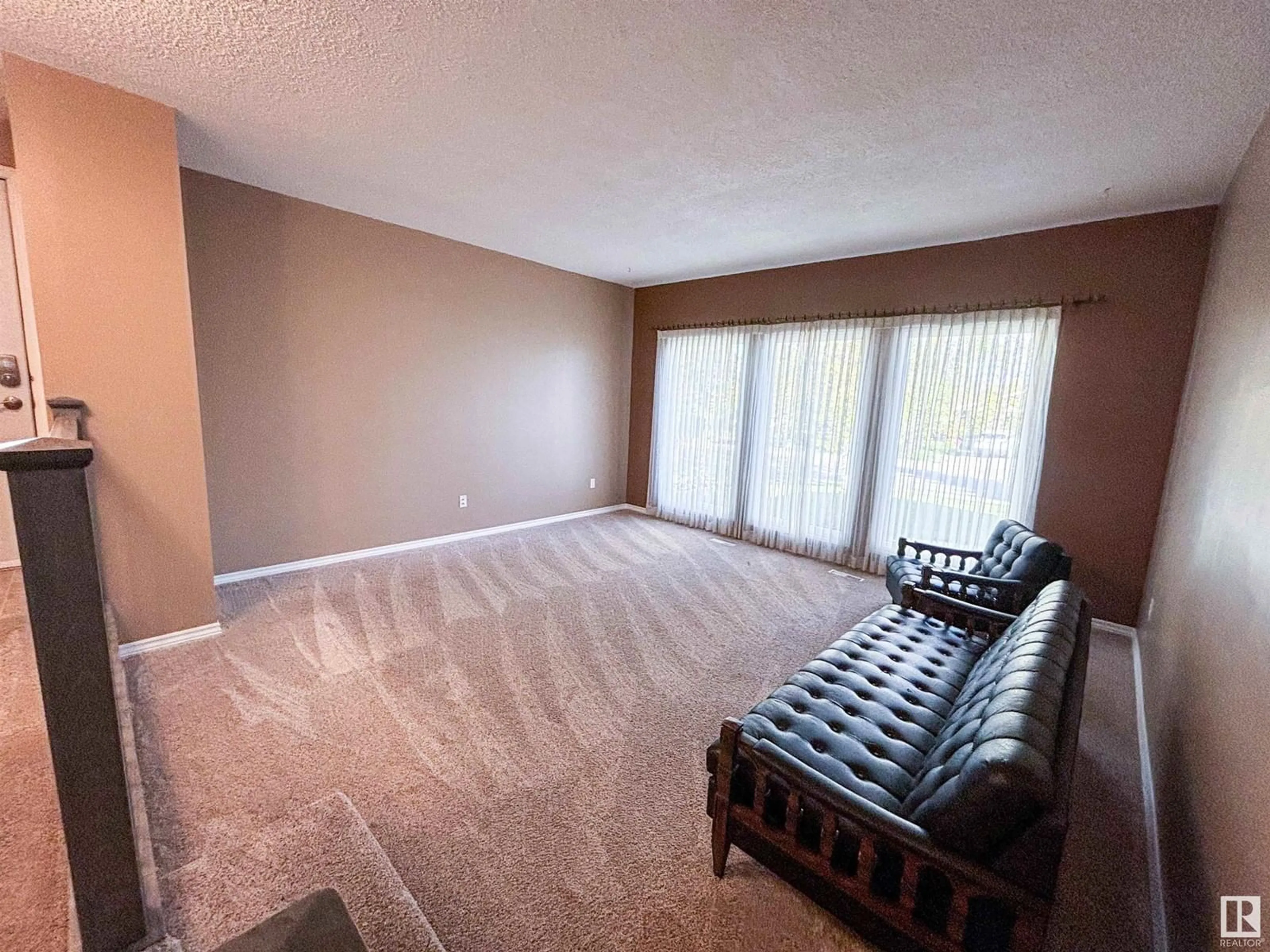 A pic of a room, carpet floors for 4311 53A AV, Smoky Lake Town Alberta T0A3C0