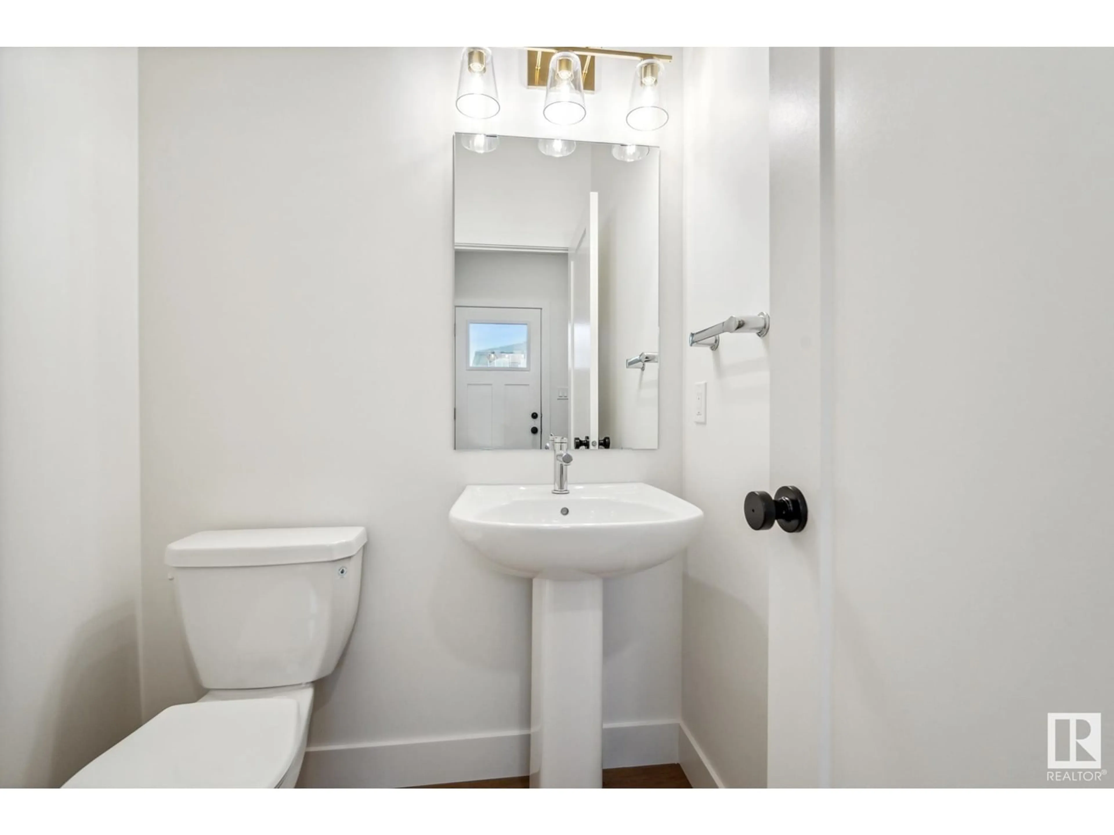 Standard bathroom for 117 BRICKYARD DR, Stony Plain Alberta T7Z0A0