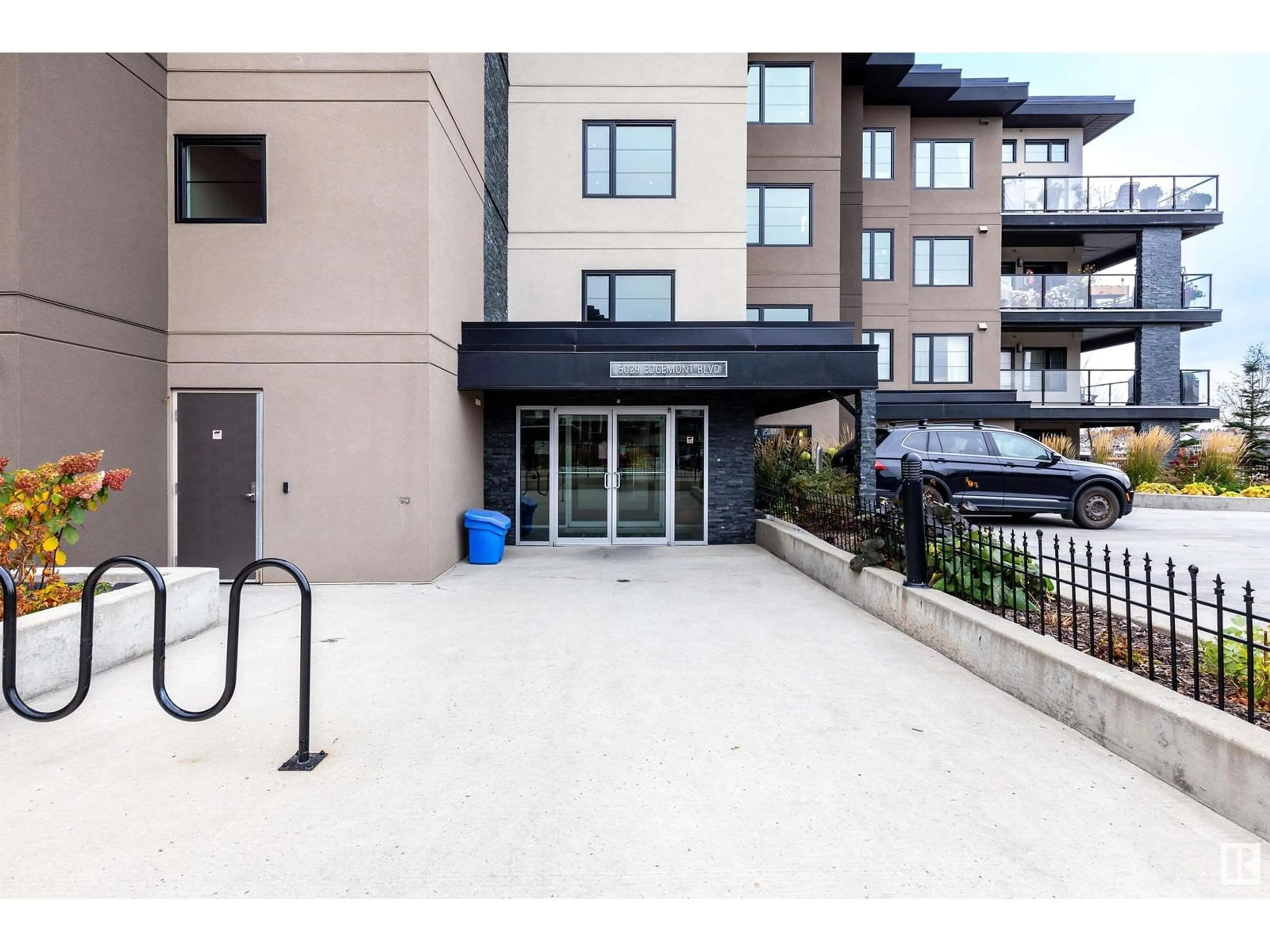 A pic from exterior of the house or condo, the front or back of building for #408 5029 EDGEMONT BV NW, Edmonton Alberta T6M0S8