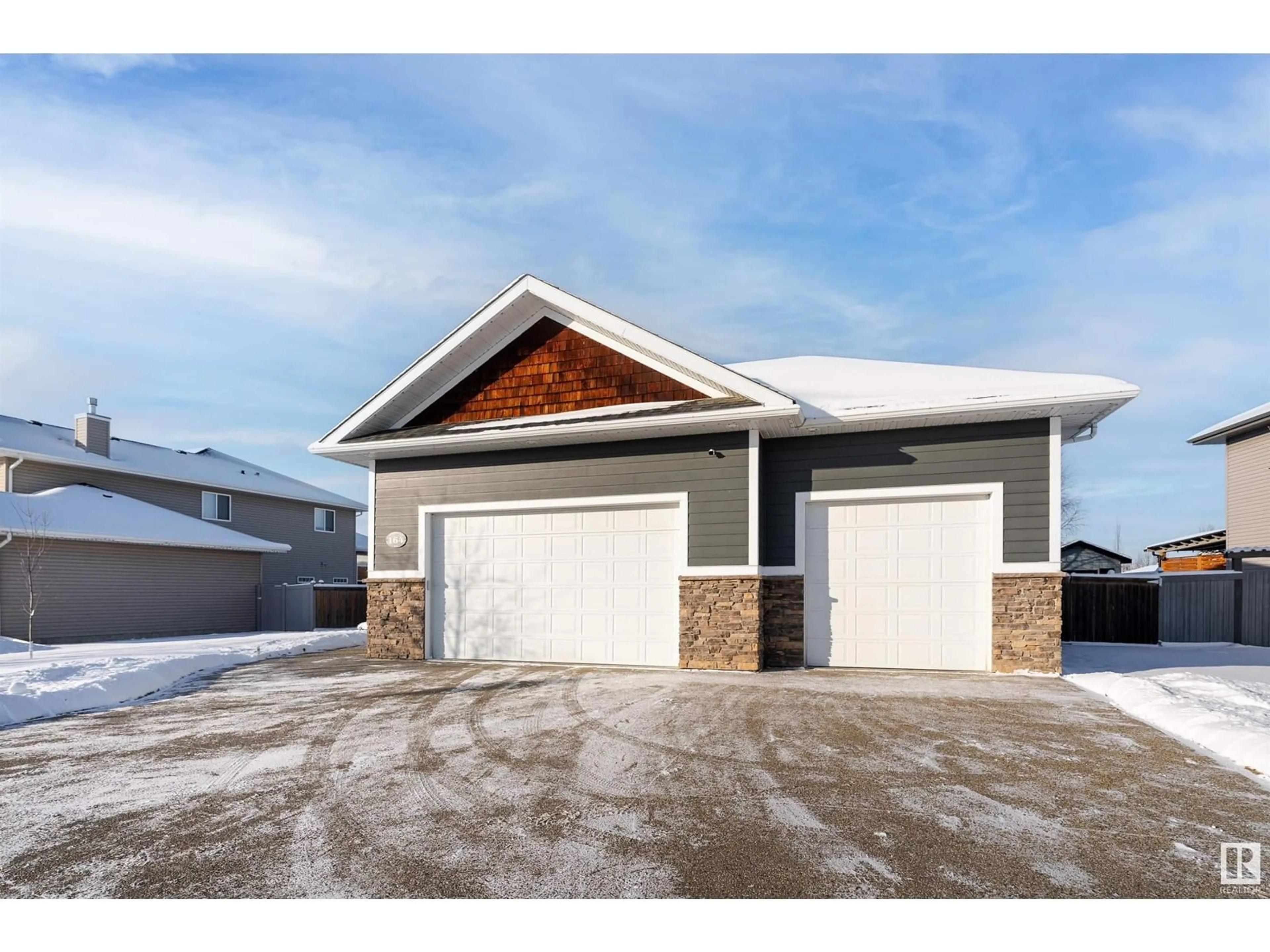 Indoor garage for 164 GREENFIELD WY, Fort Saskatchewan Alberta T8L4P8