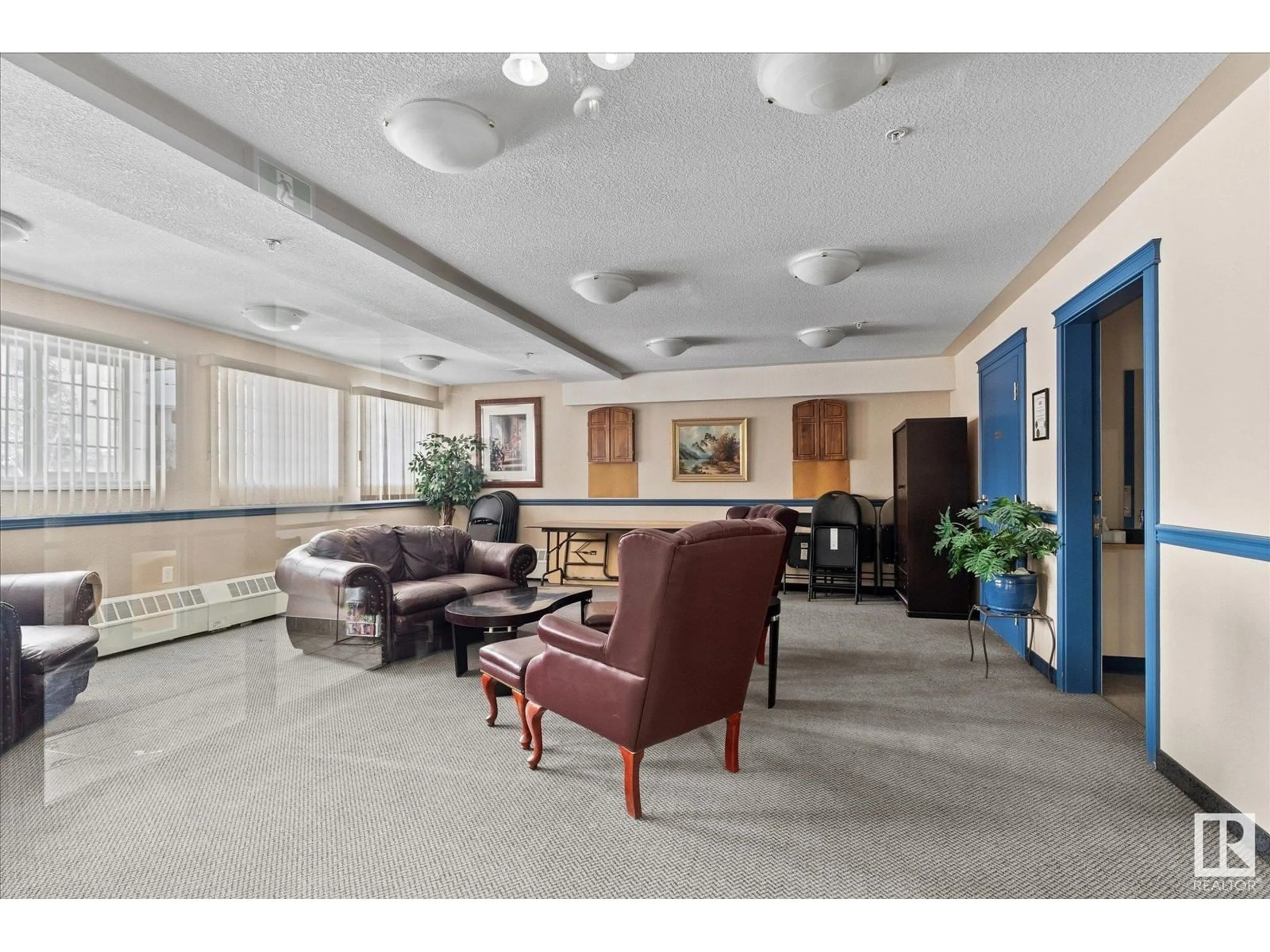 Indoor lobby, carpet floors for #238 16221 95 ST NW, Edmonton Alberta T5Z3V3