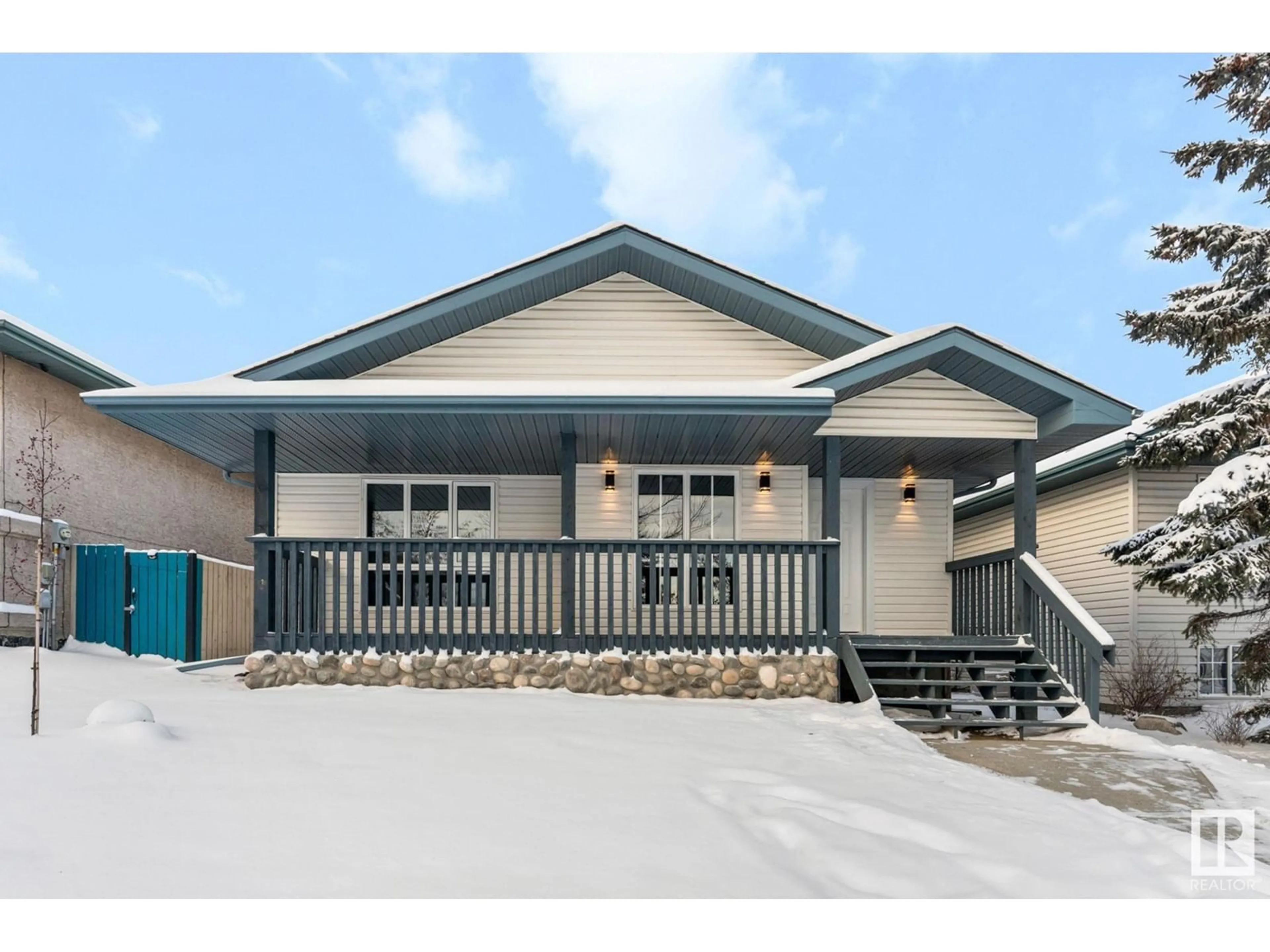 Frontside or backside of a home, cottage for 976 JIM COMMON Dr, Sherwood Park Alberta T8H1V1