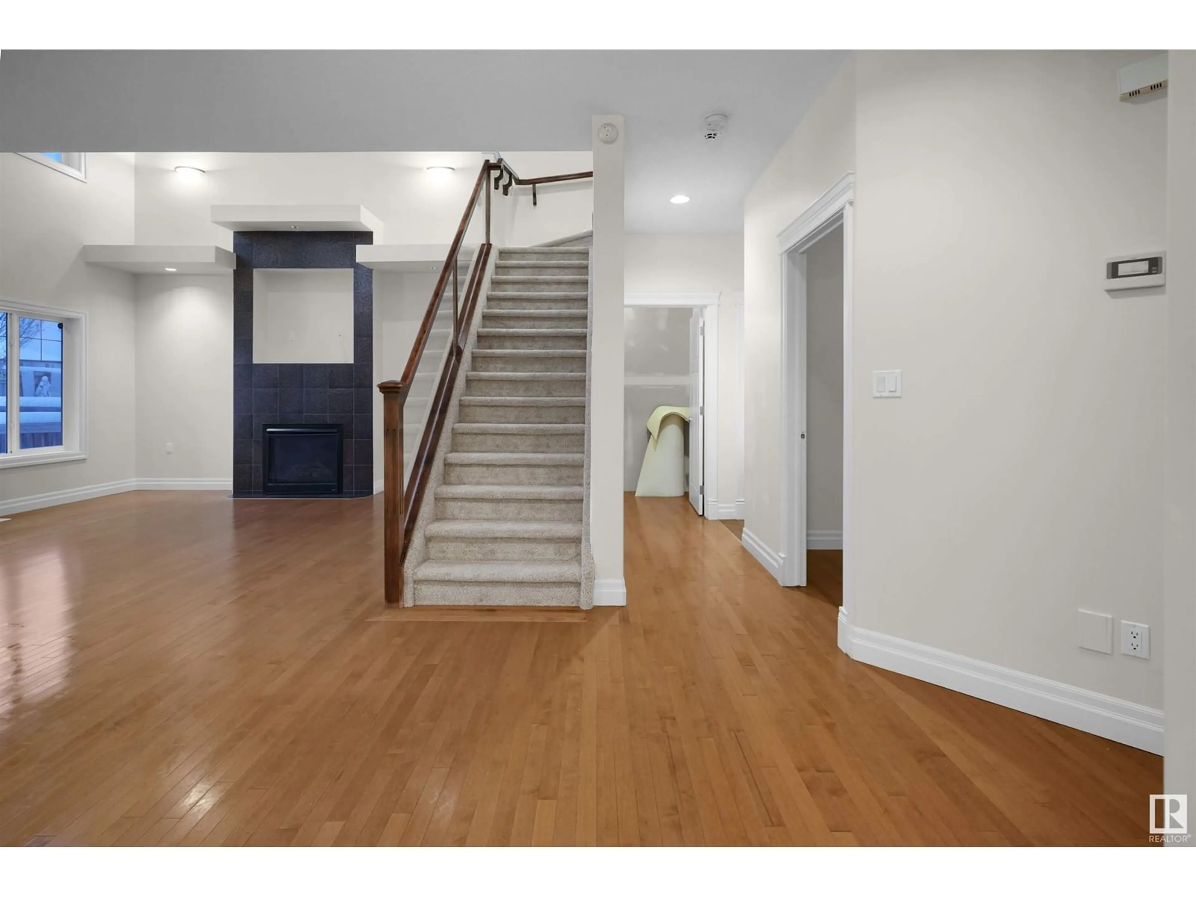 Indoor foyer, wood floors for 426 CALLAGHAN CO SW, Edmonton Alberta T6W0G5