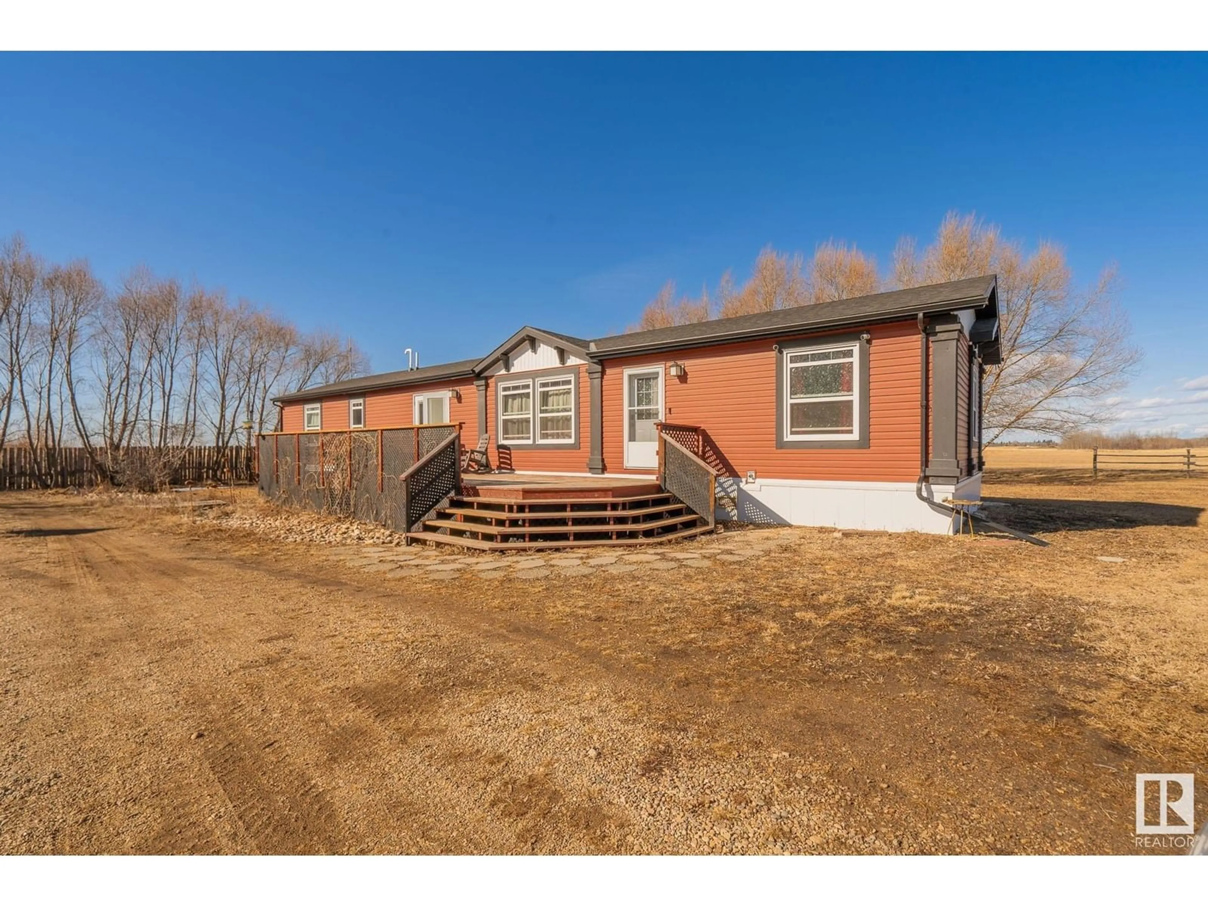 Frontside or backside of a home, cottage for 60102 Hwy 827, Rural Thorhild County Alberta T0A3J0