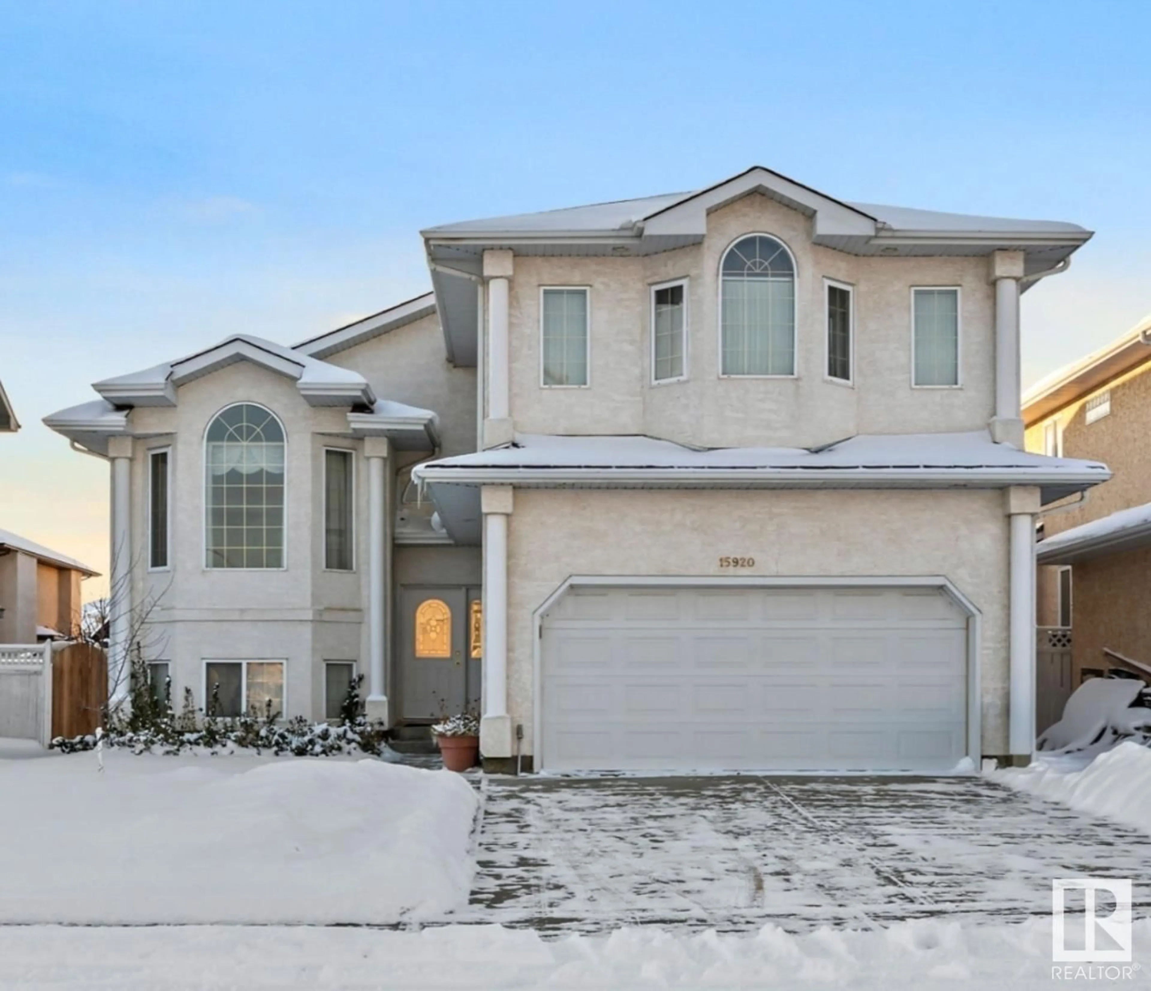 Frontside or backside of a home, the street view for 15920 90 NW, Edmonton Alberta T5Z3J2