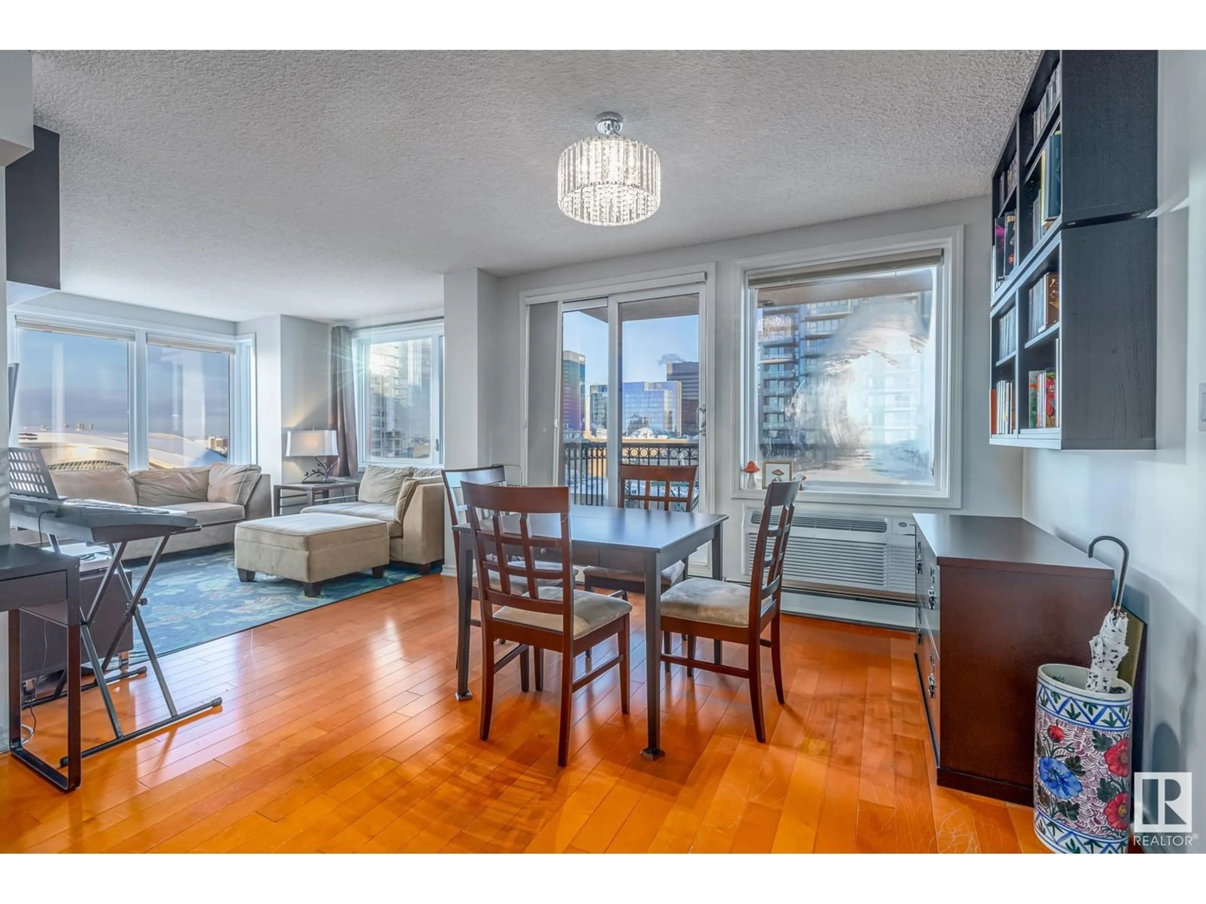 Dining room, wood floors for #1407 10180 104 ST NW, Edmonton Alberta T5J1A7