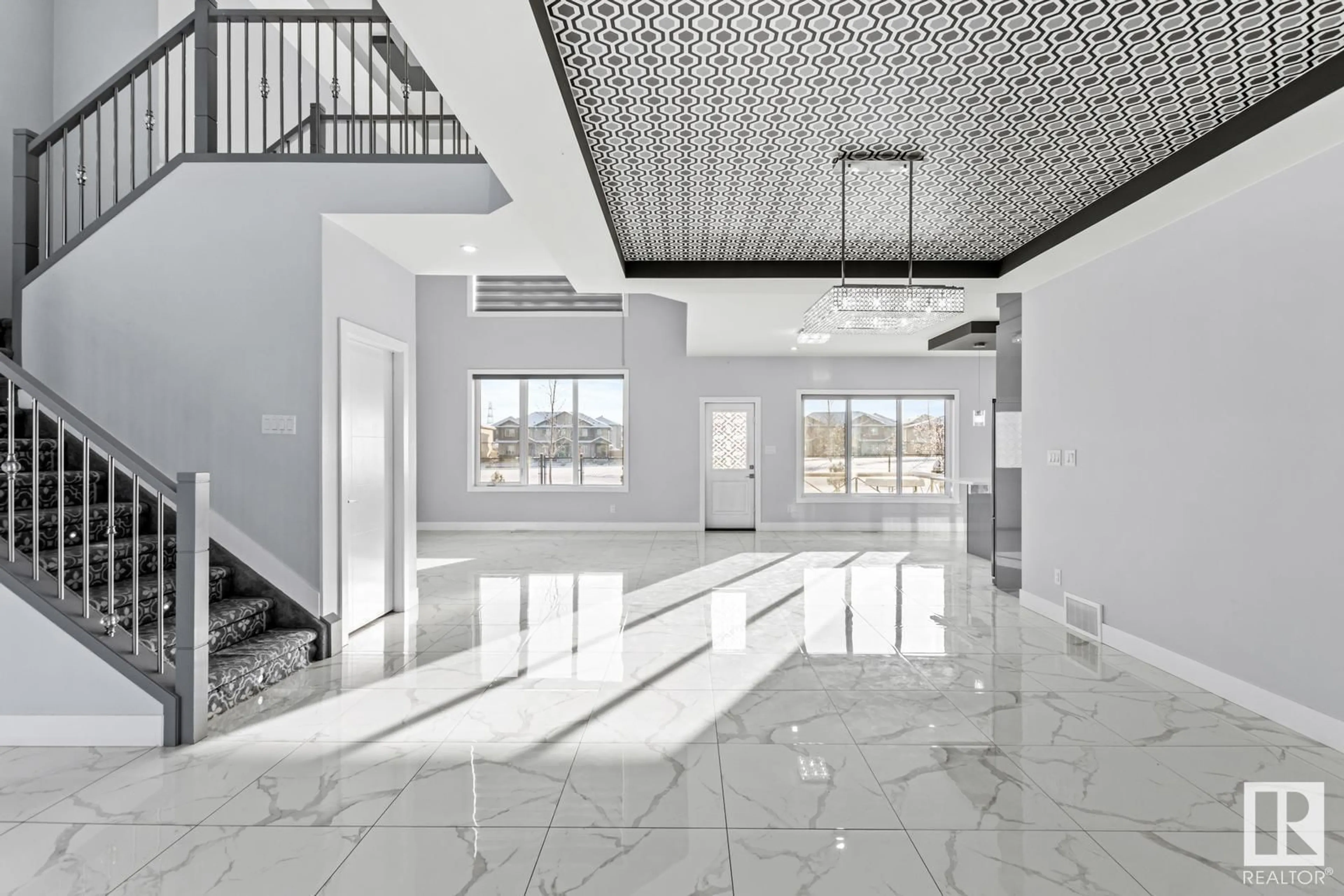 Indoor lobby, ceramic floors for 1432 25st NW, Edmonton Alberta T6T1Z9