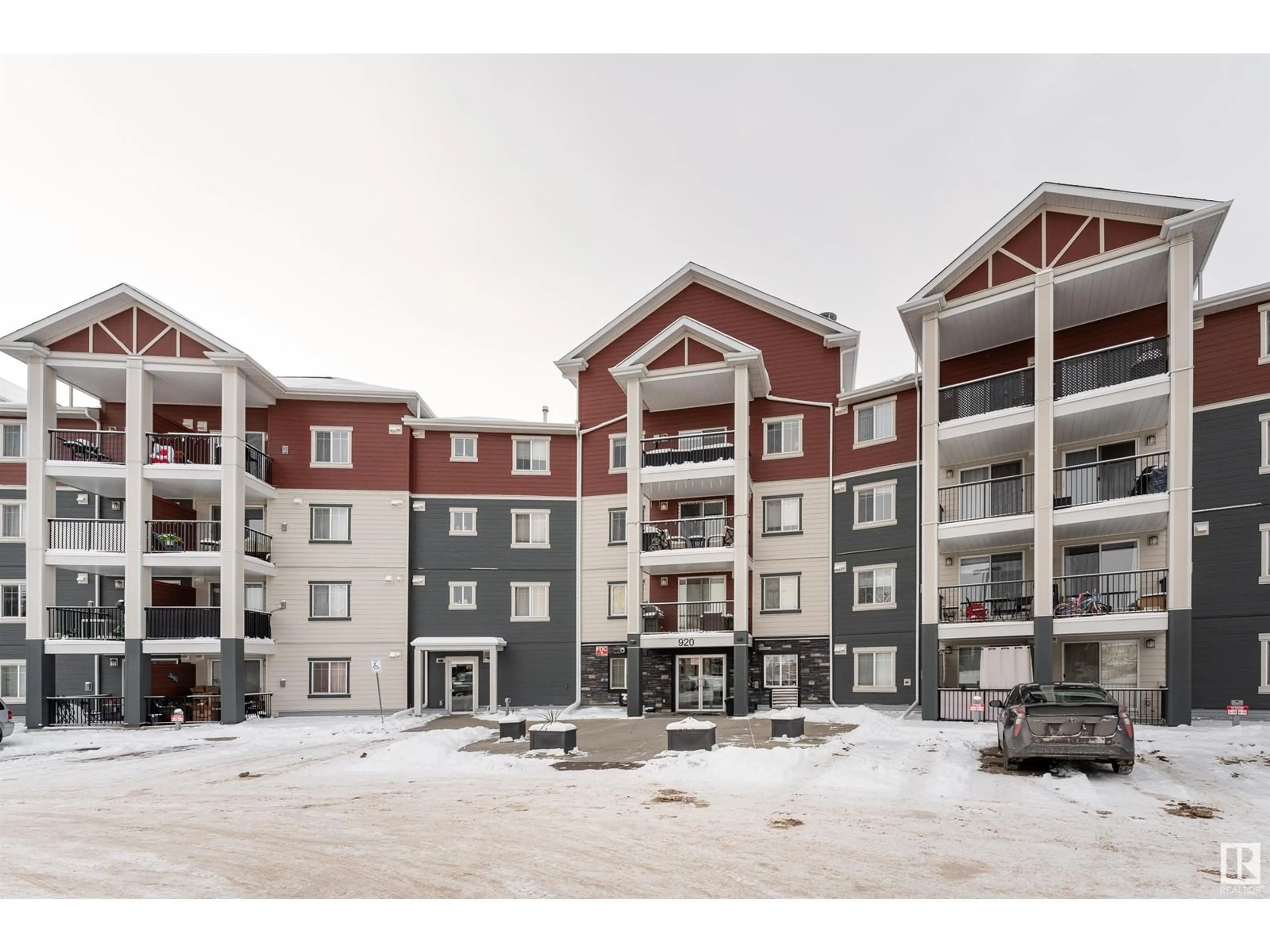 A pic from exterior of the house or condo, the front or back of building for #114 920 156 ST NW, Edmonton Alberta T6R0N6