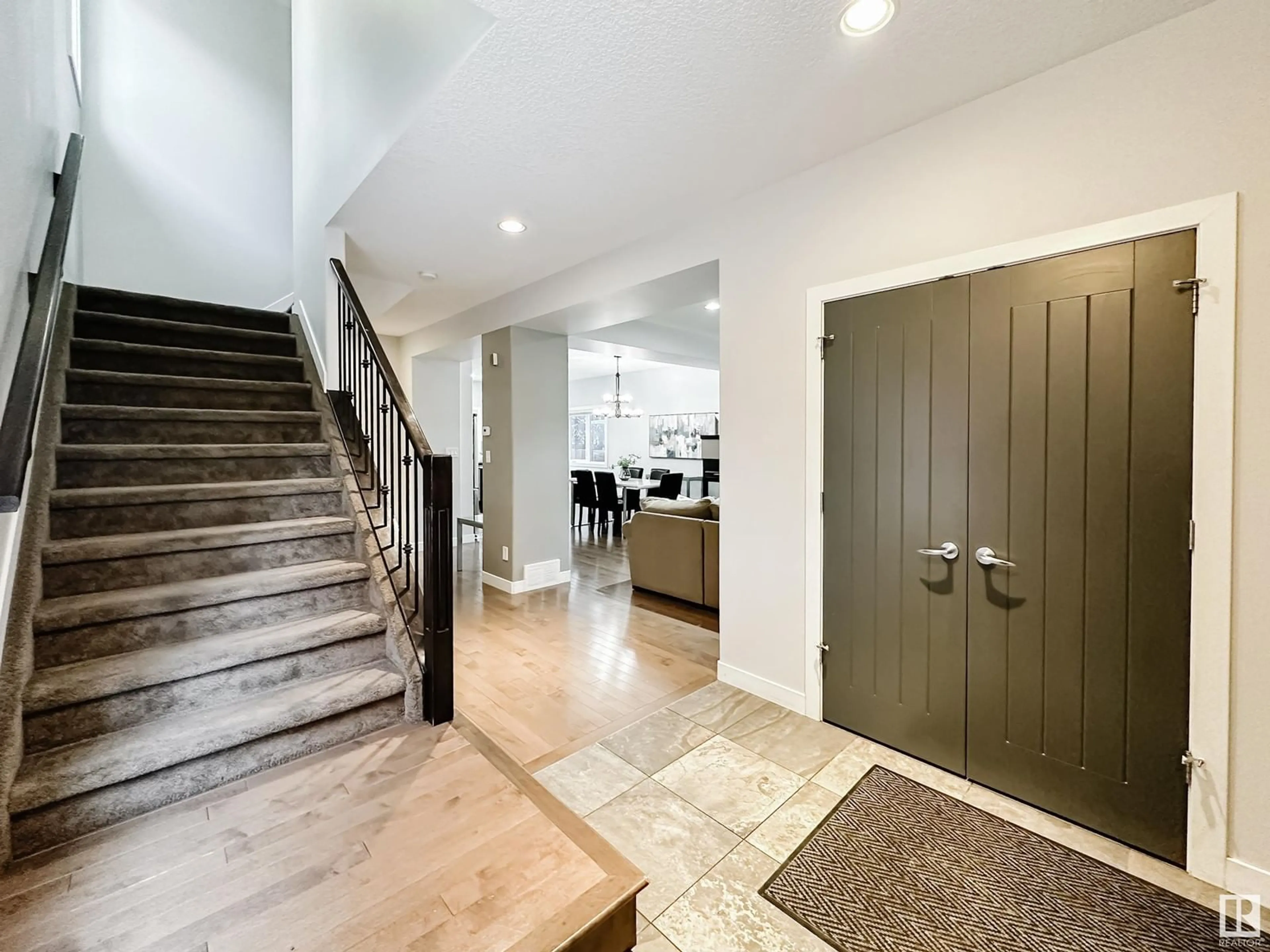 Indoor entryway, wood floors for 40 BALMORAL DR, St. Albert Alberta T8N0B8