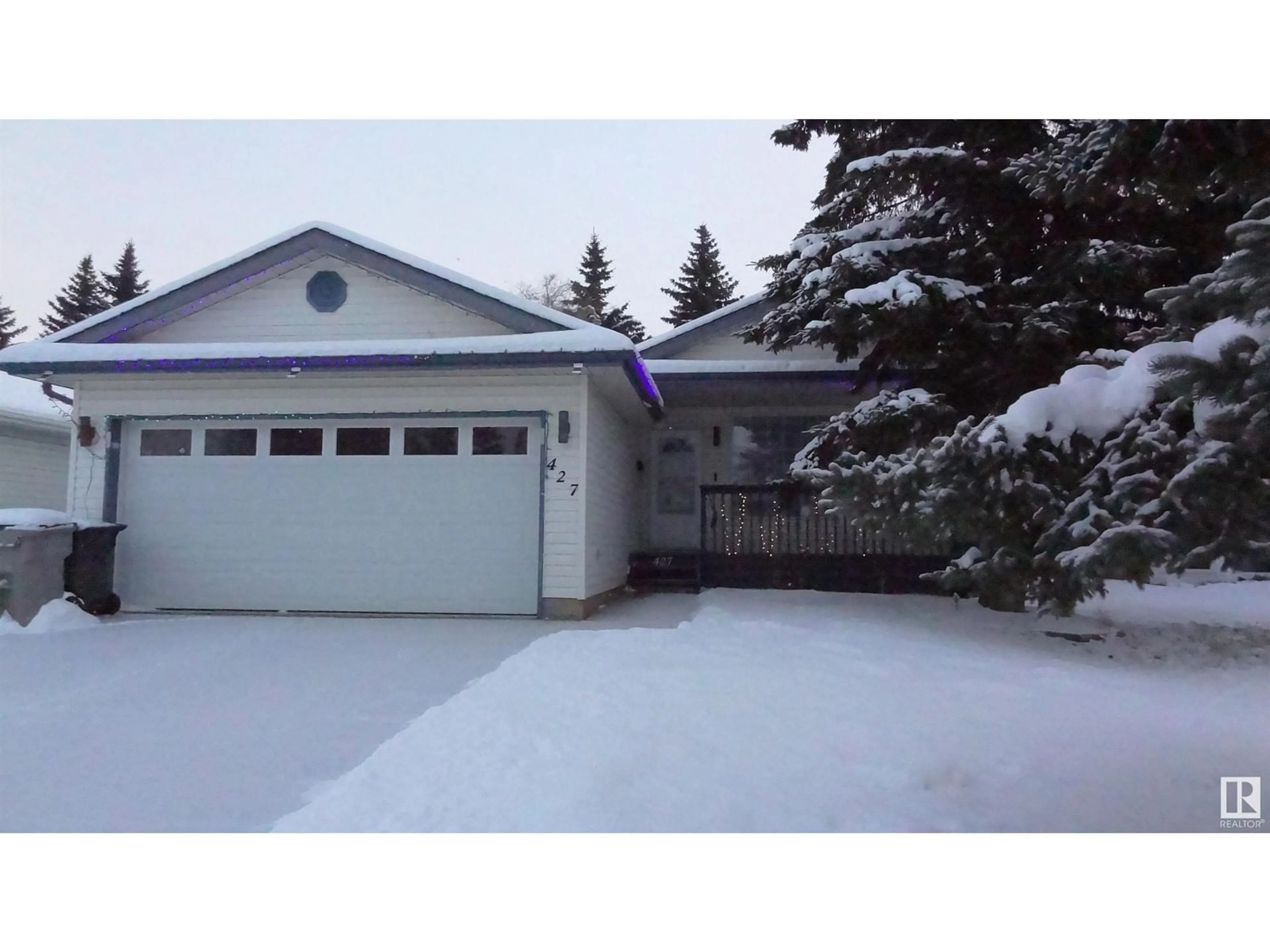 Frontside or backside of a home, the street view for 427 ST. ANDREWS CR, Stony Plain Alberta T7Z1K5