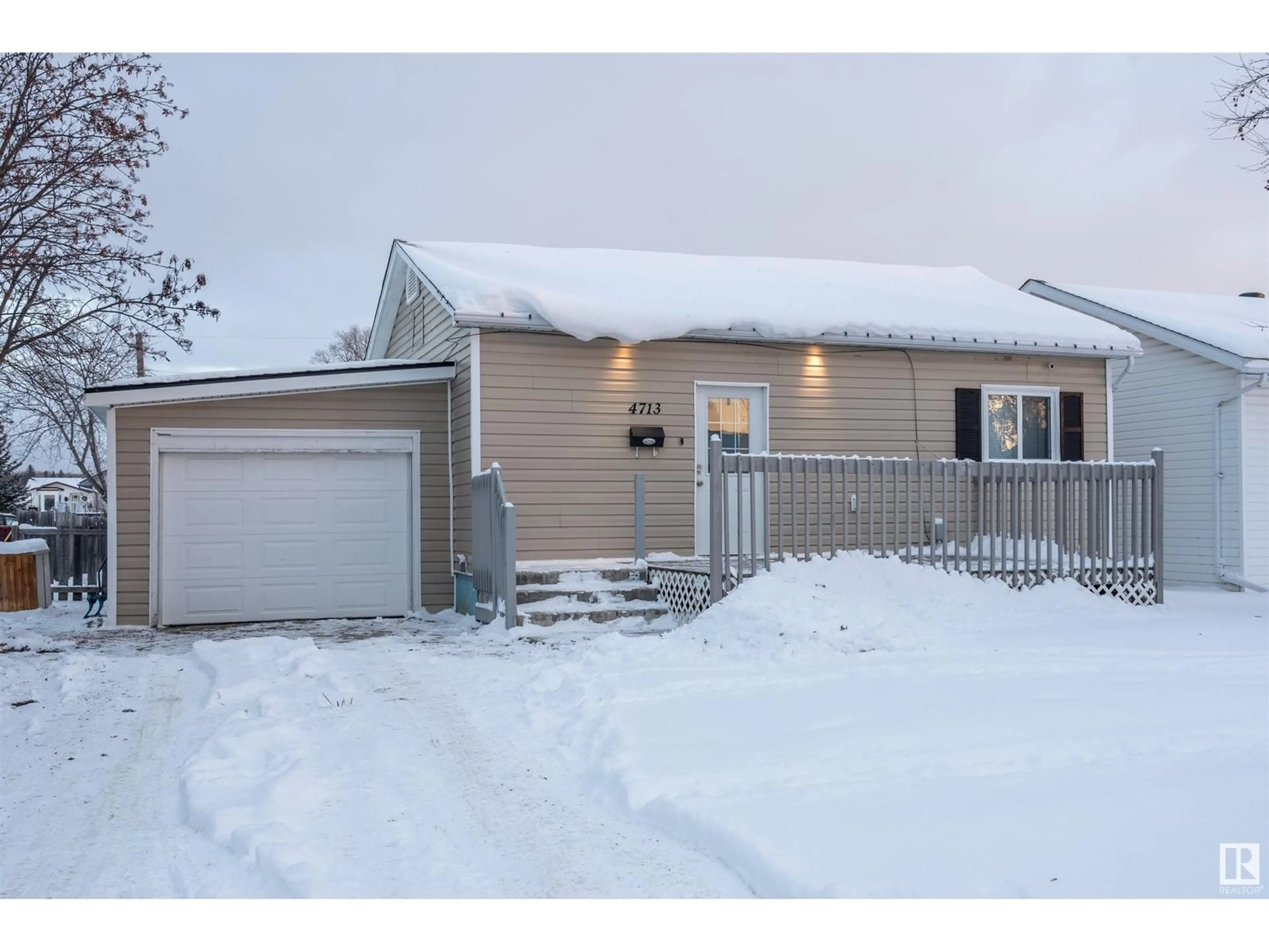 A pic from exterior of the house or condo, cottage for 4713 48 ST, Cold Lake Alberta T9M1Y4