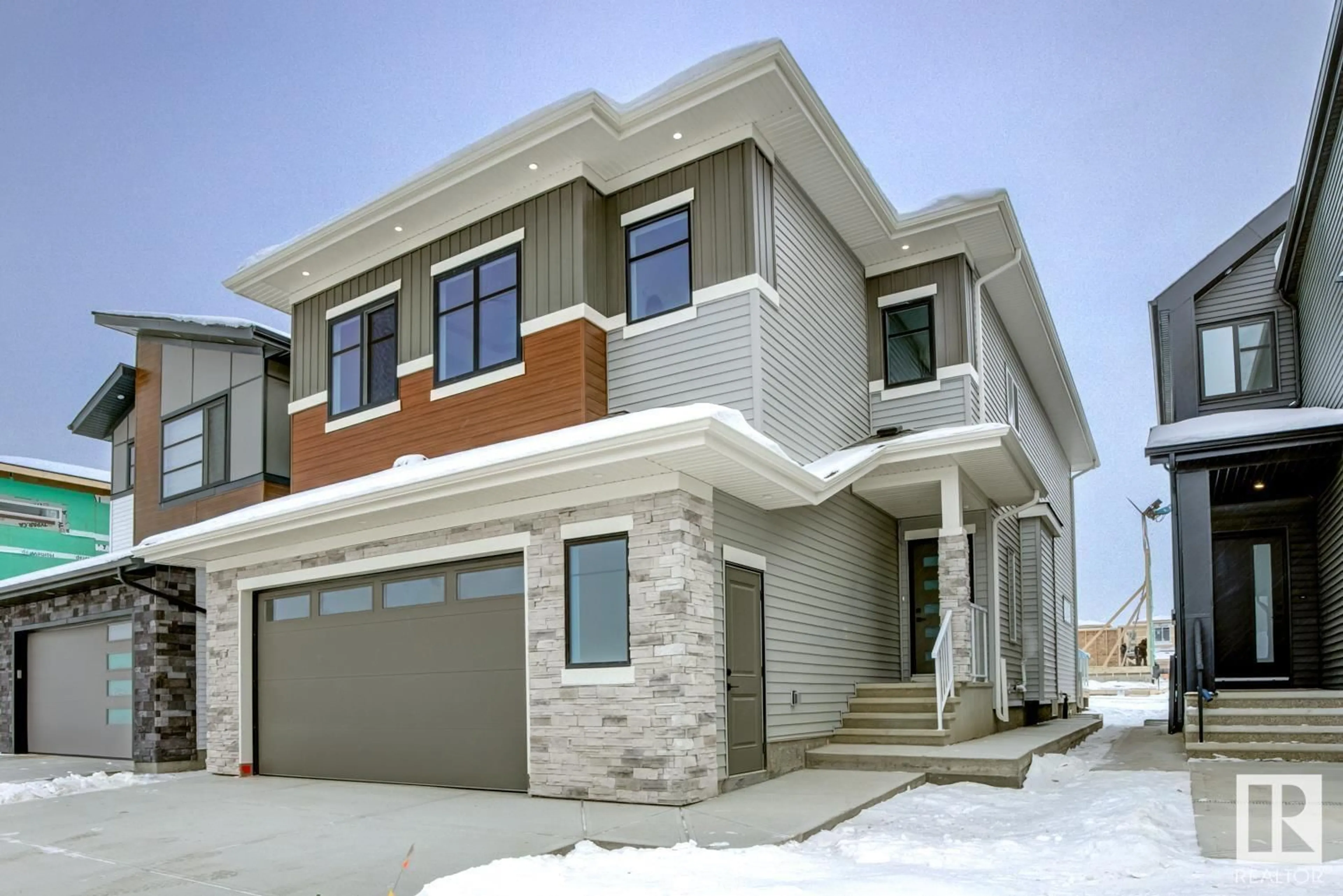 Frontside or backside of a home, the street view for 7094 kiviaq CR SW, Edmonton Alberta T6W5N7