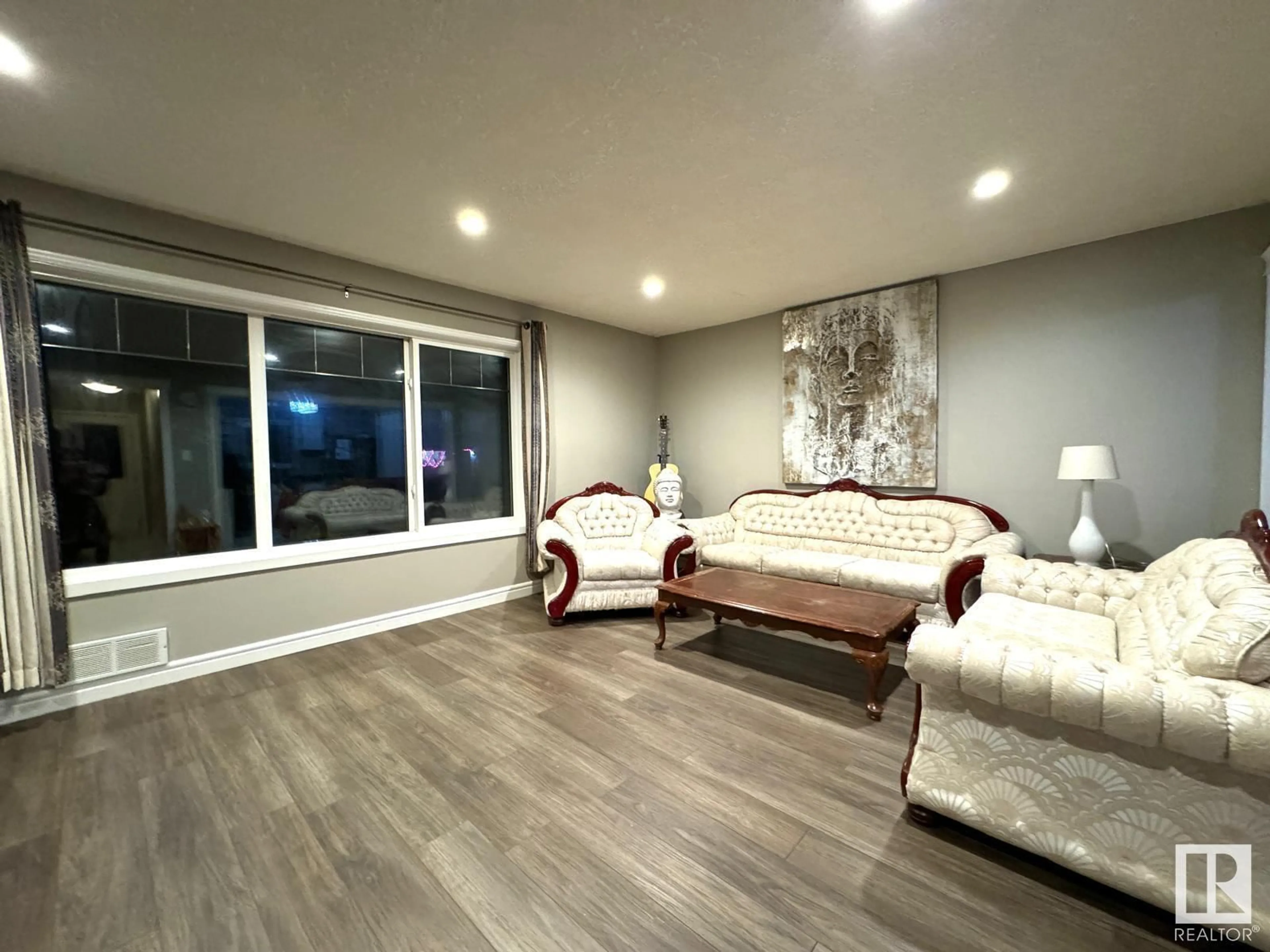 Living room, wood floors for 11834 44 ST NW, Edmonton Alberta T5W2S5