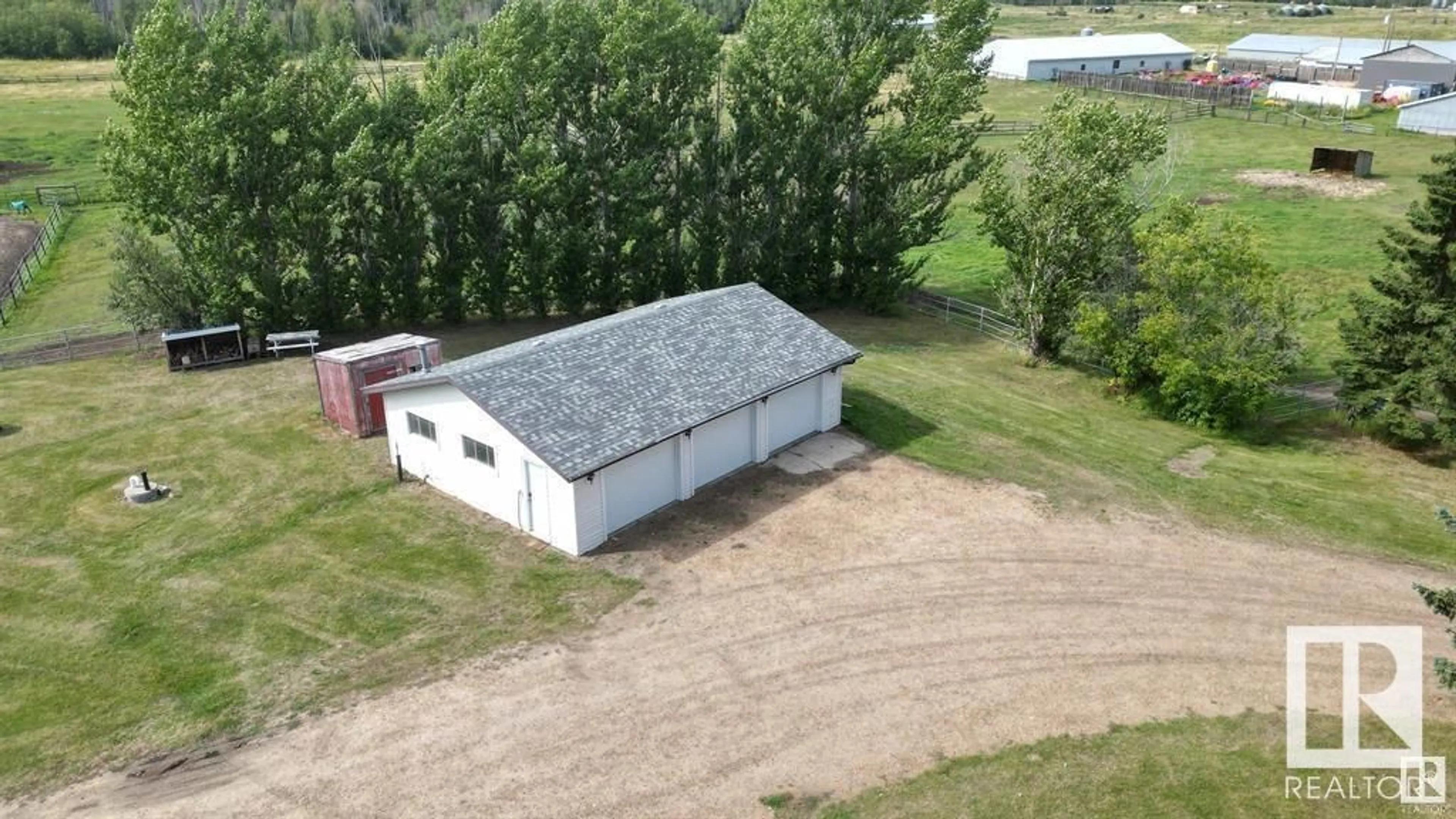 Shed for 53024 RGE ROAD 215, Rural Strathcona County Alberta T8G2E3