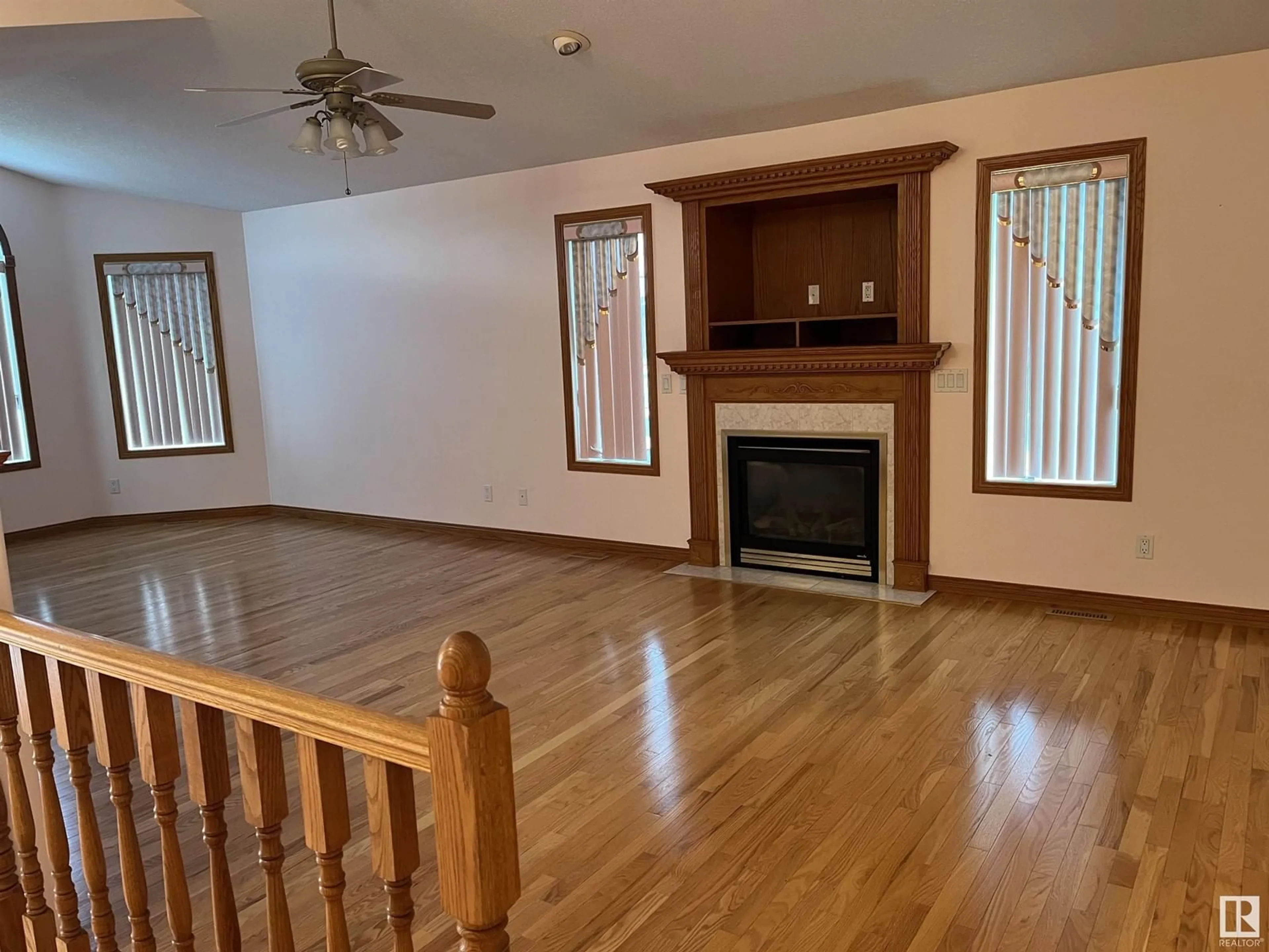 A pic of a room, wood floors for 4202 47 ST, Vegreville Alberta T9C1X1