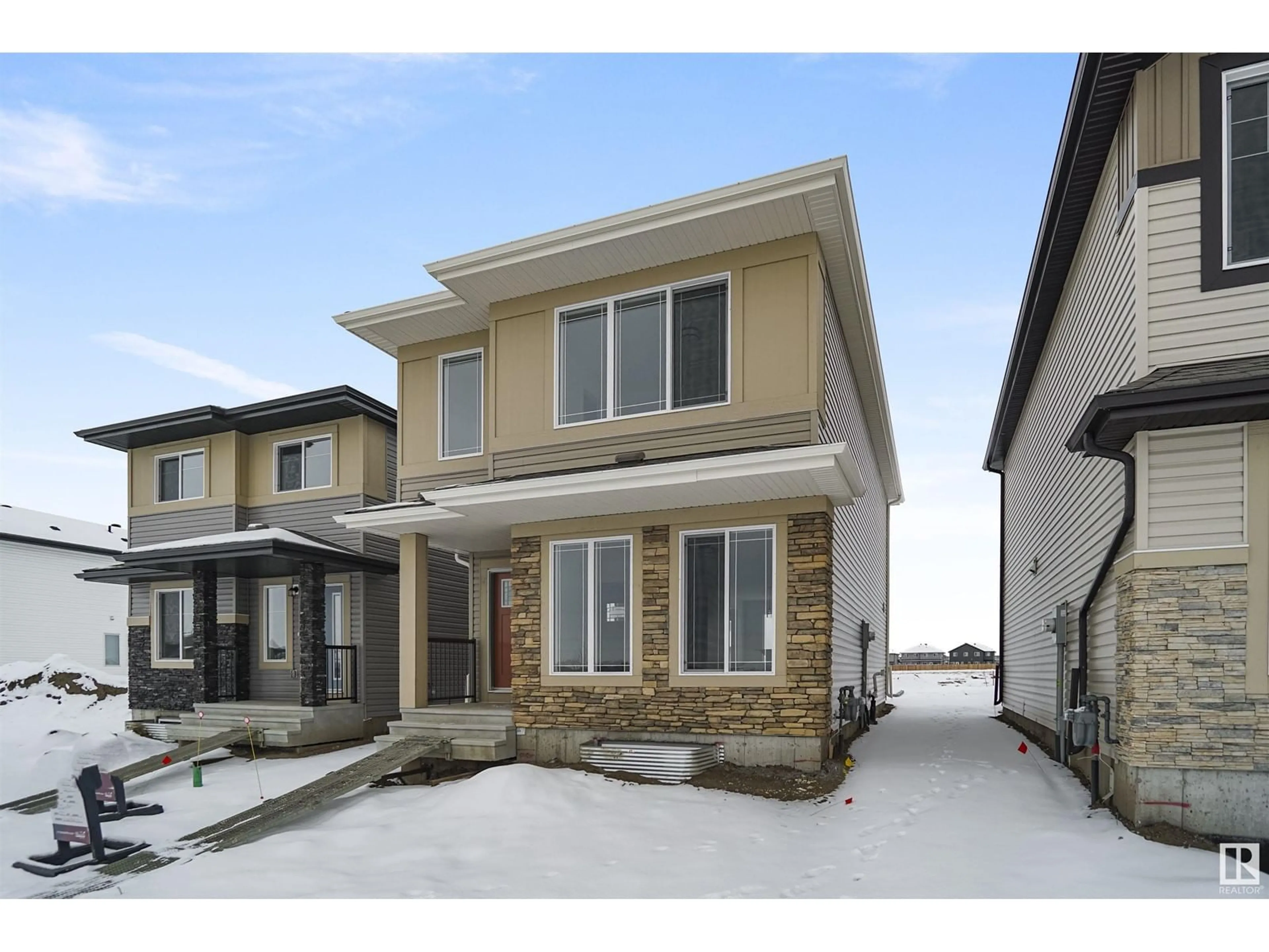 Frontside or backside of a home, the street view for 209 SUNLAND WY, Sherwood Park Alberta T8H2Y7