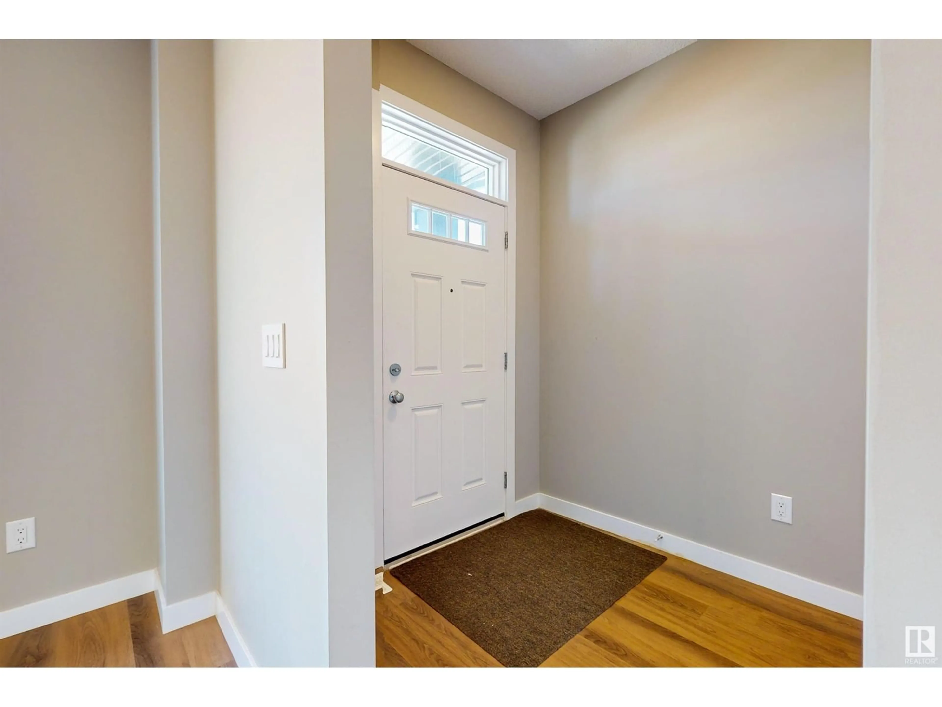 Indoor entryway, wood floors for 3704 2 ST NW, Edmonton Alberta T6T2L8