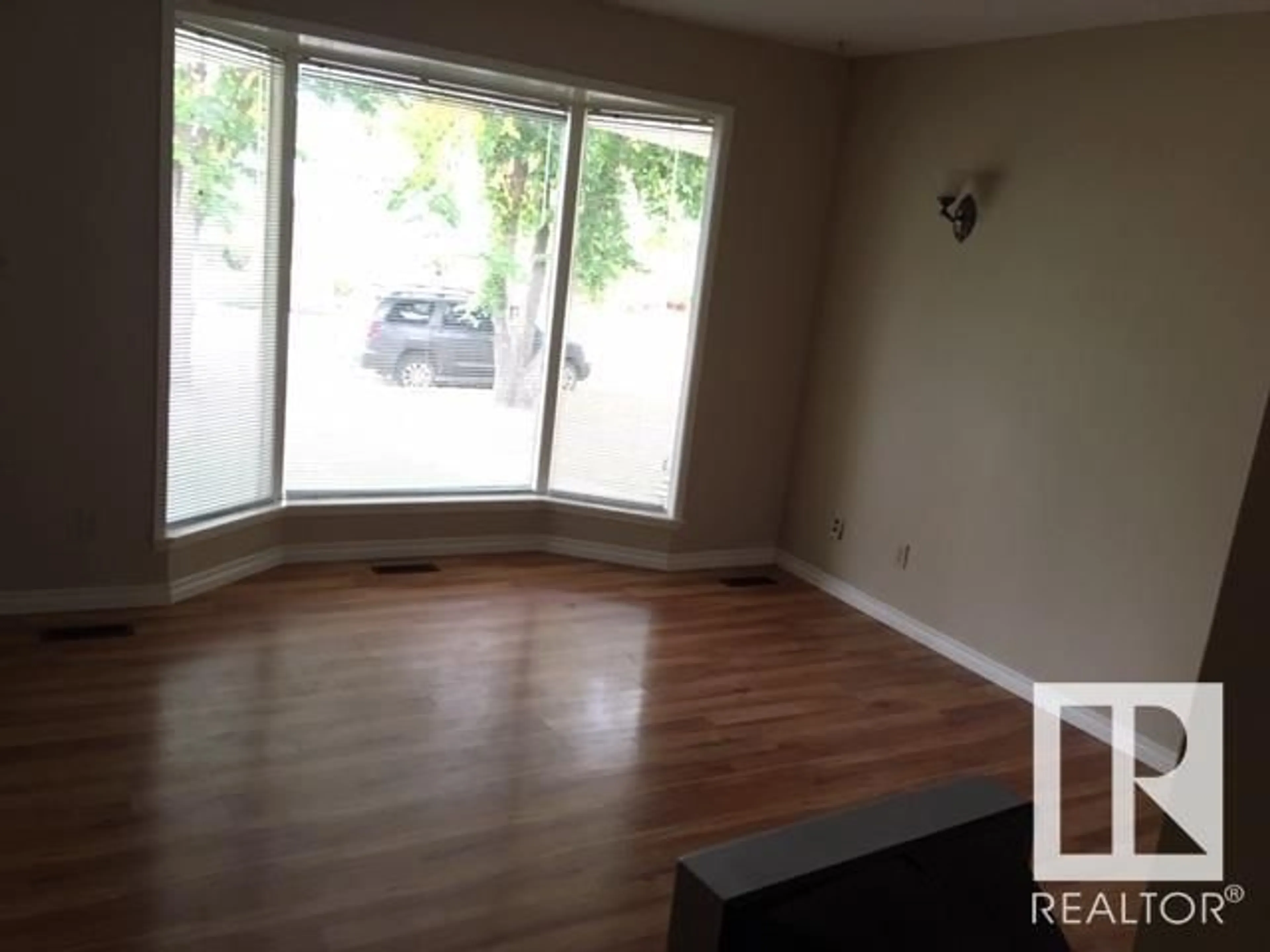 A pic of a room for 5125, 5127, 512 56 AV, Viking Alberta T0B4N0