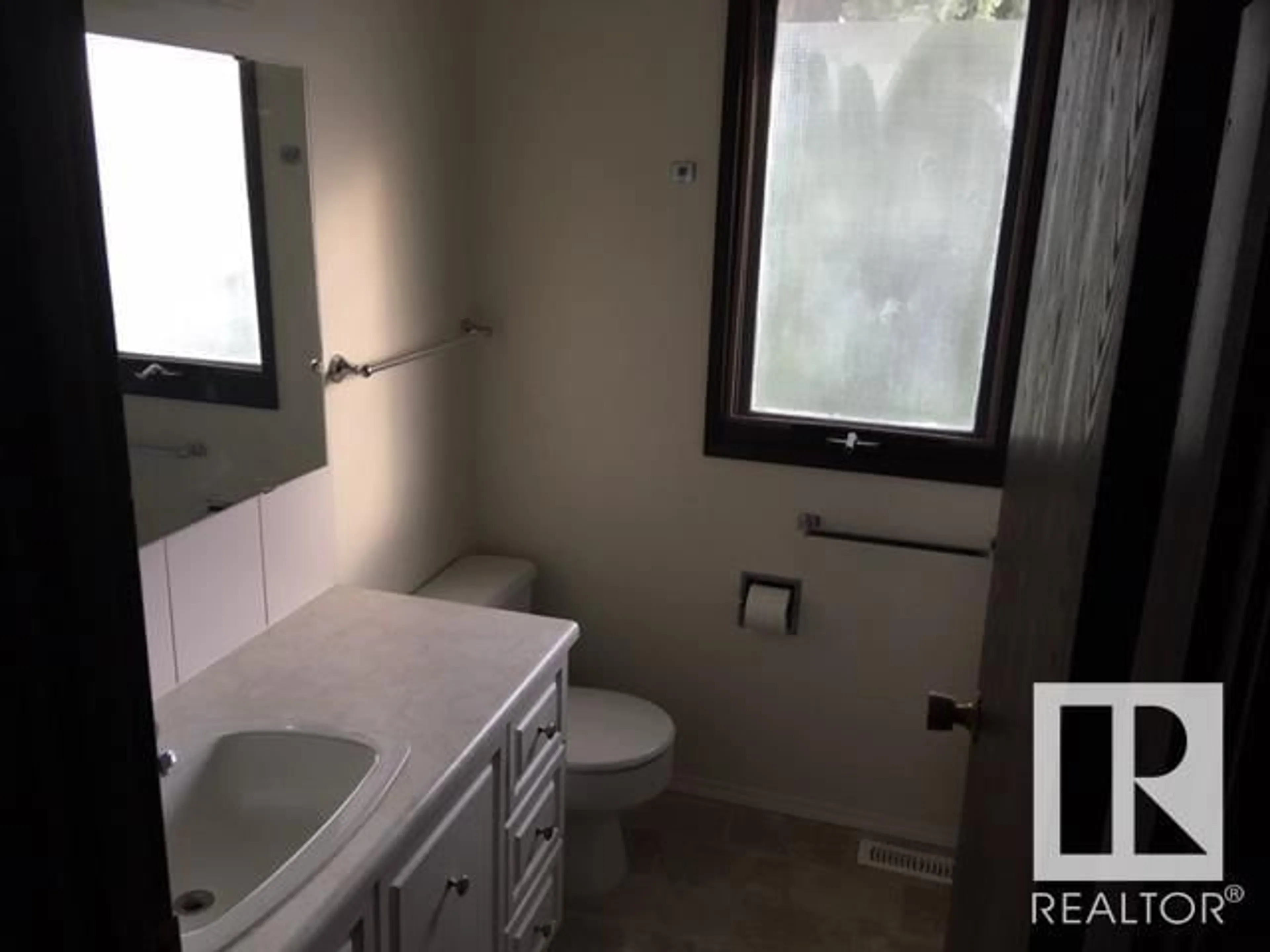 A pic of a room for 5125, 5127, 512 56 AV, Viking Alberta T0B4N0