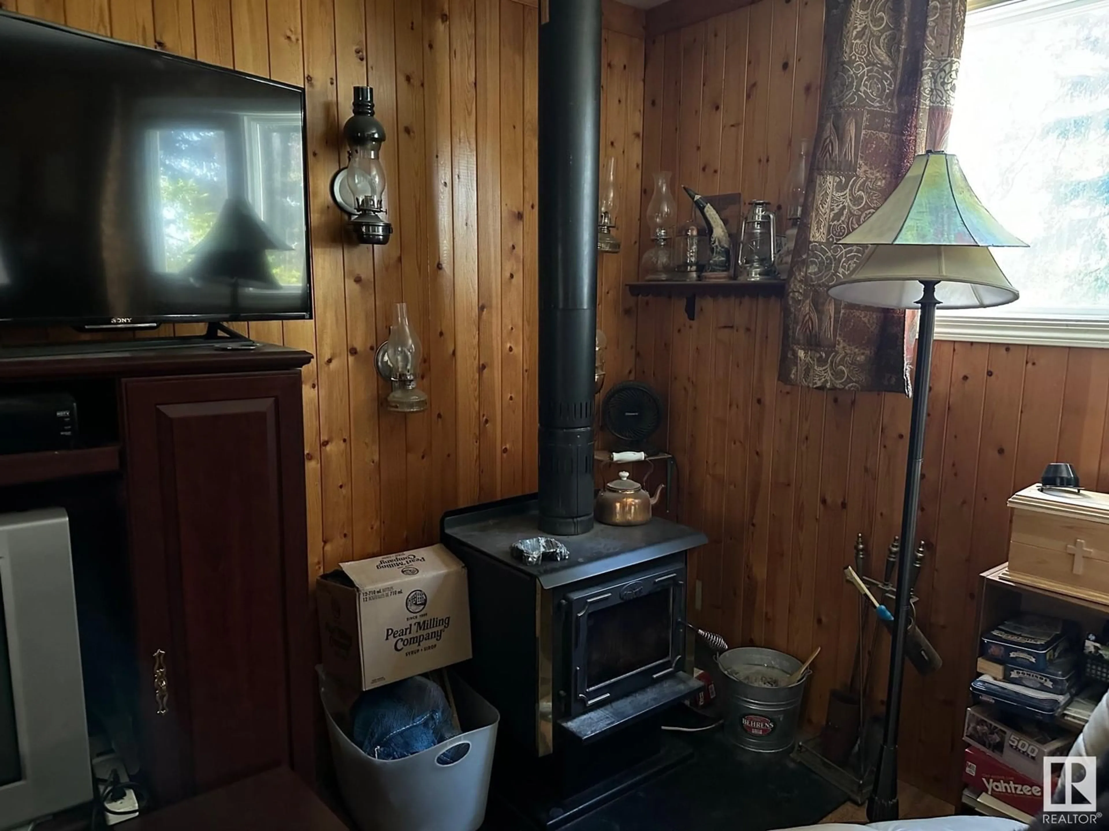 A pic of a room, unknown floor for 49106 130 Range RD, Rural Beaver County Alberta T0B4N0