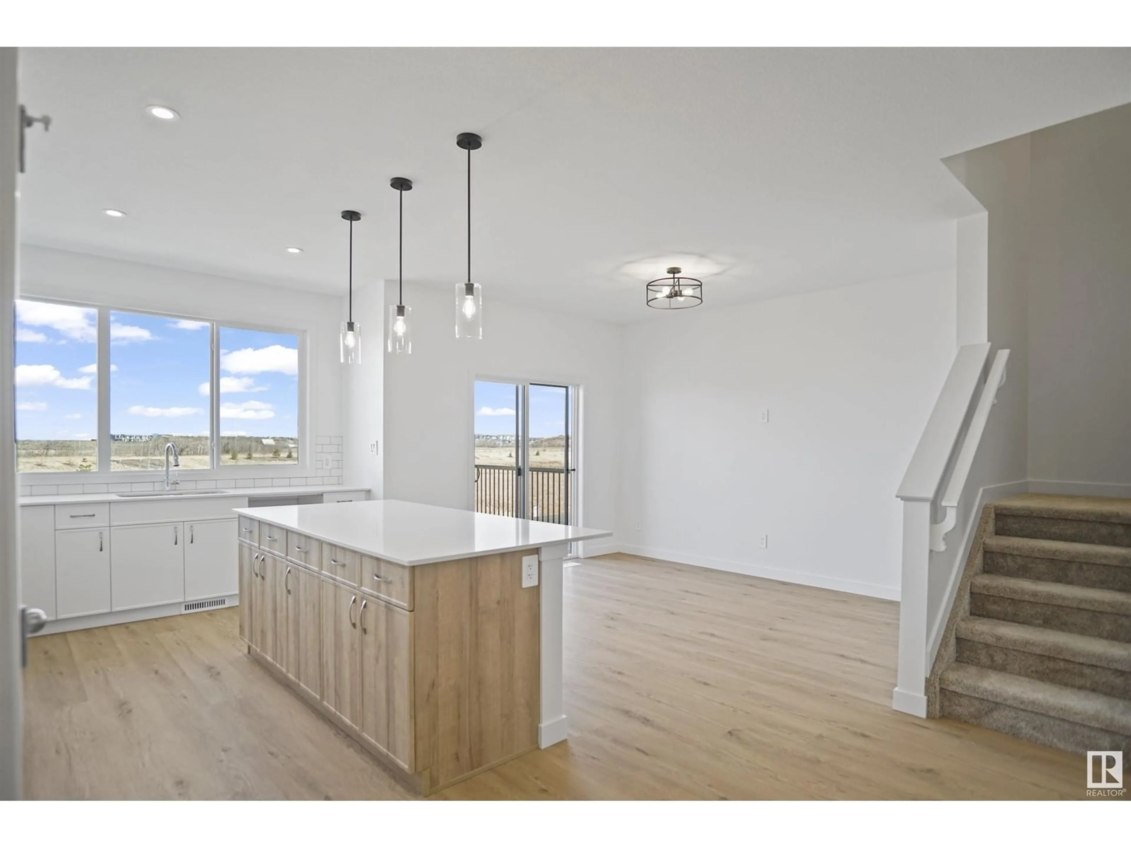 Open concept kitchen for 270 SUNLAND WY, Sherwood Park Alberta T8H2Y7