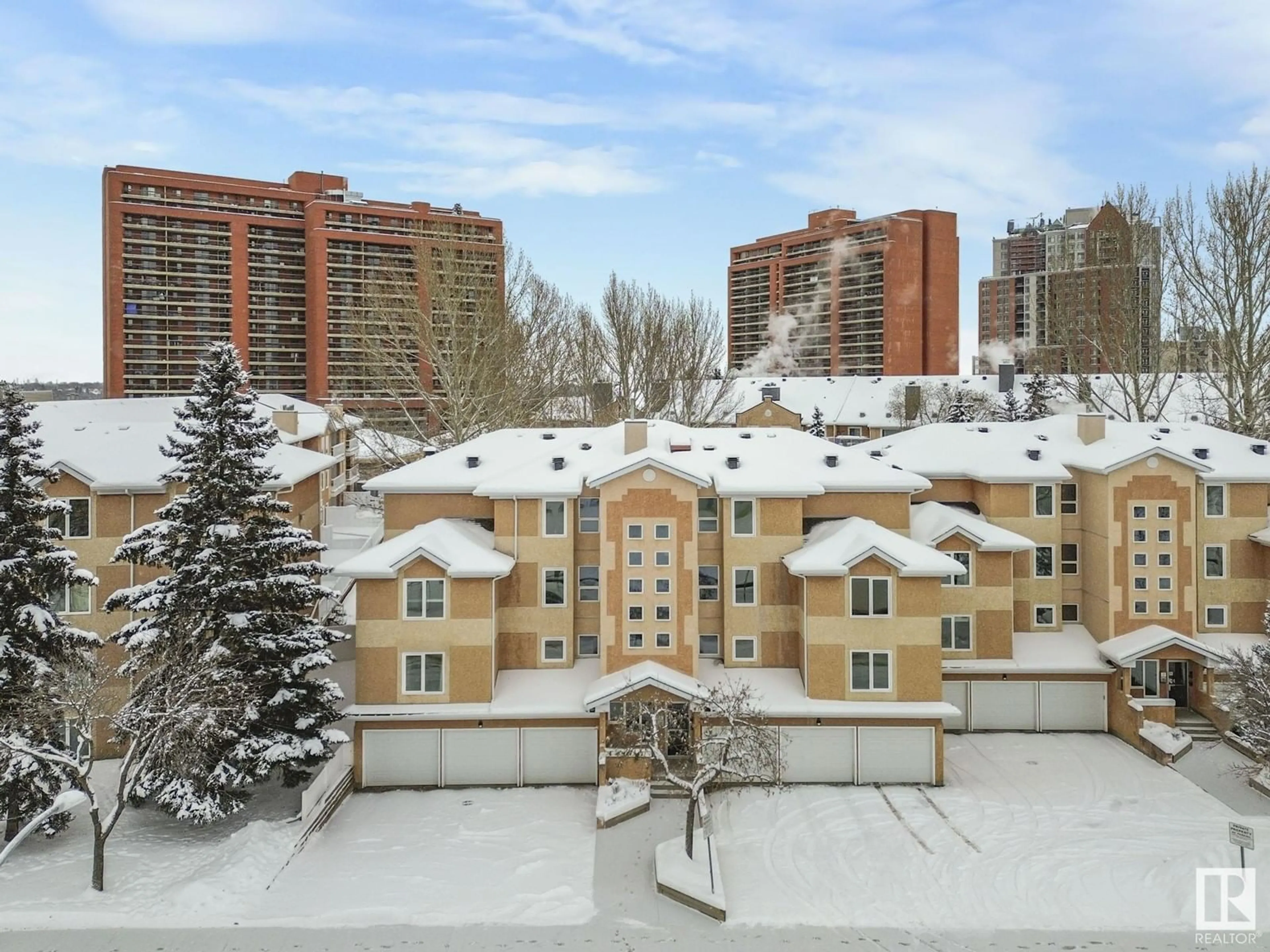 A pic from exterior of the house or condo, the front or back of building for #108 8903 106A AV NW, Edmonton Alberta T5H3Y7