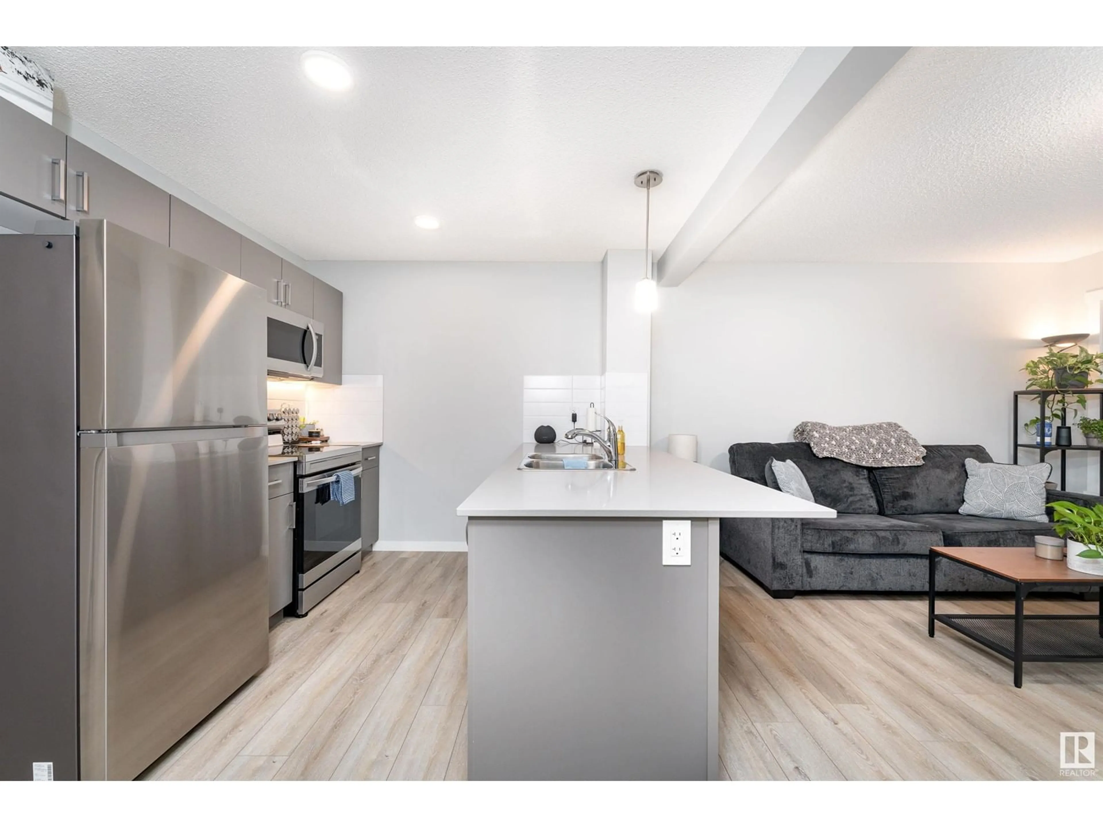 Open concept kitchen for #32 1110 DANIELS LINK LI SW, Edmonton Alberta T6W4N6