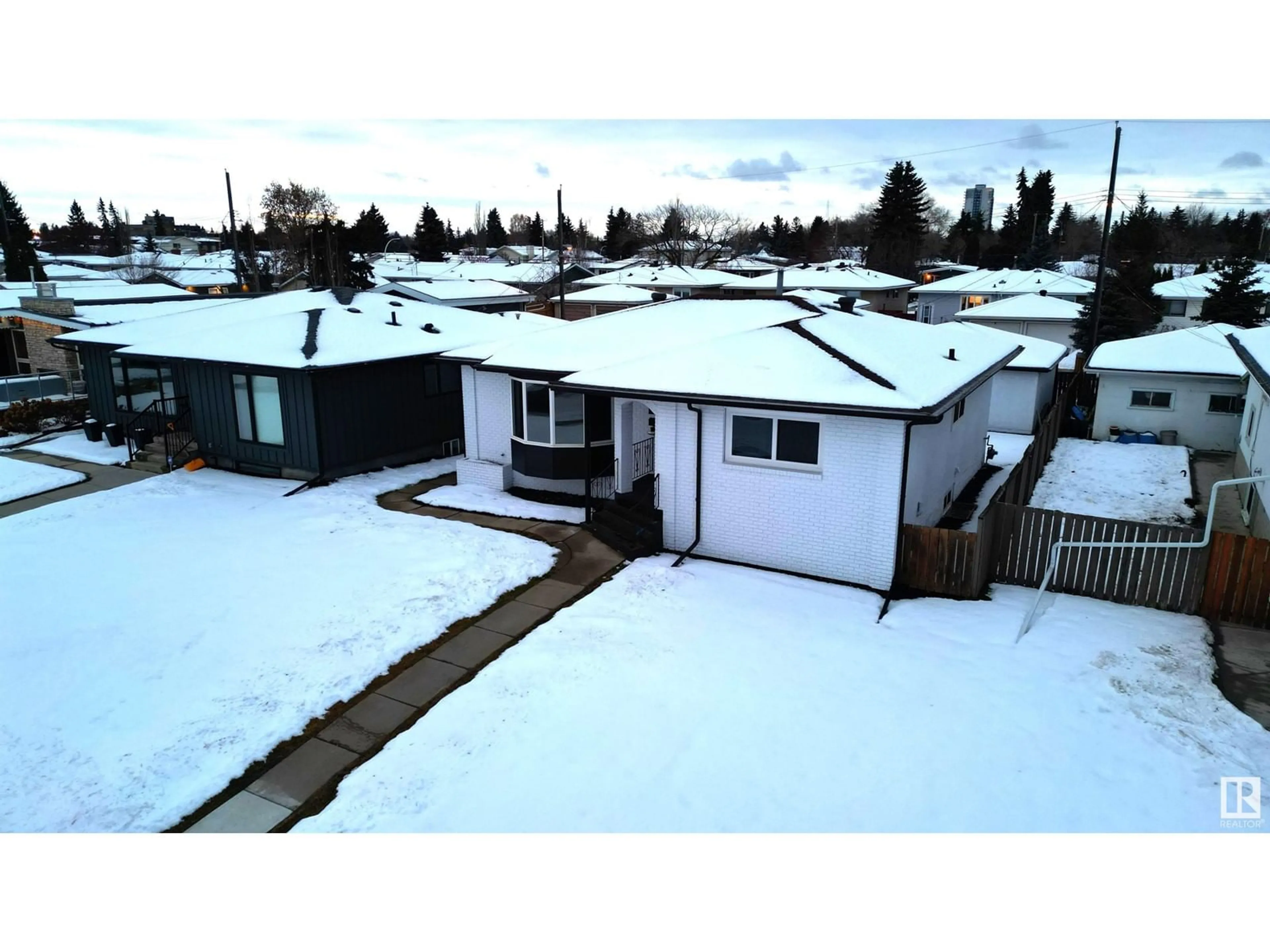 Frontside or backside of a home, the street view for 9216 72 ST NW, Edmonton Alberta T6B1Y7