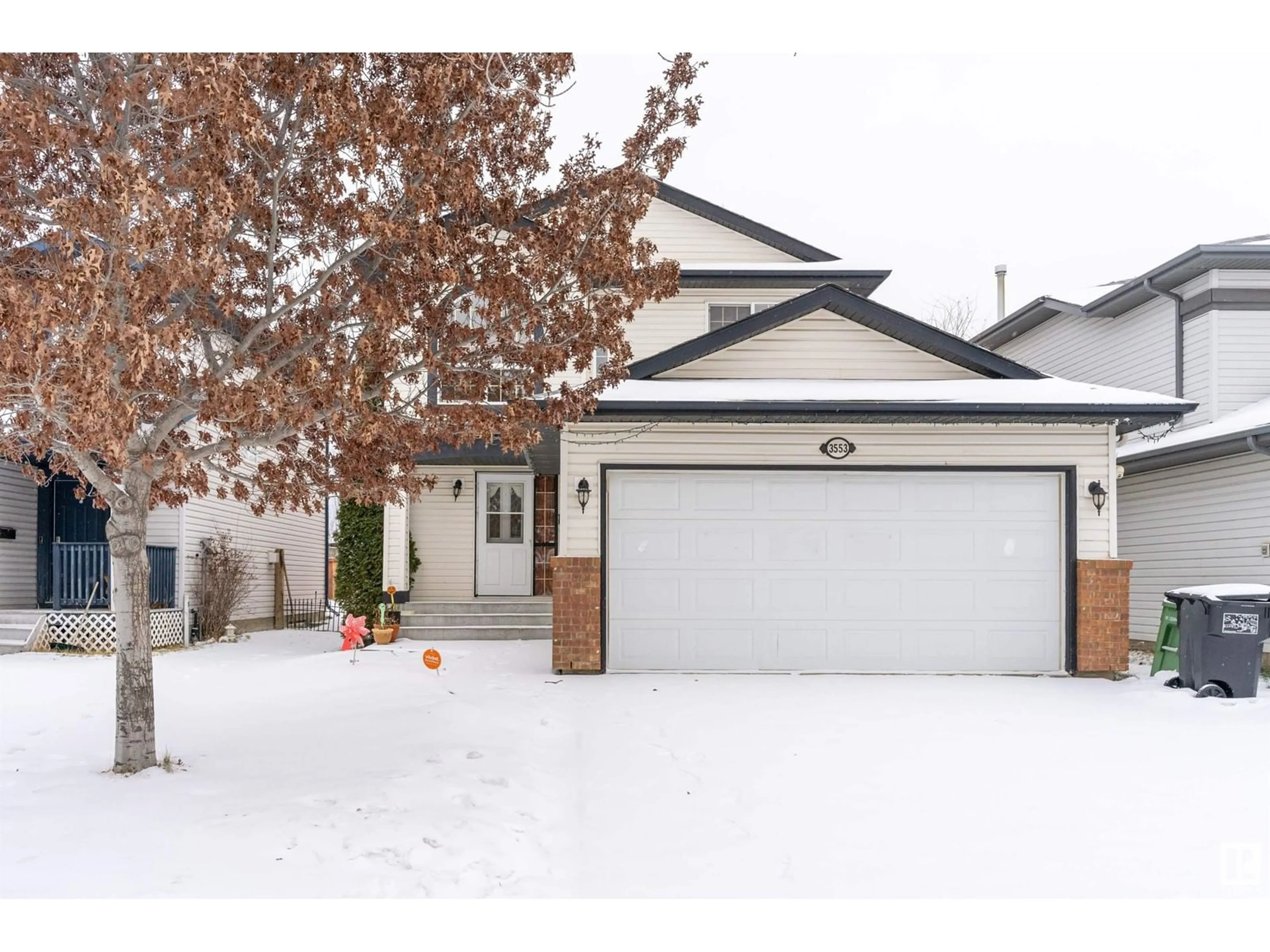 Frontside or backside of a home, the street view for 3553 23 ST NW, Edmonton Alberta T6T1W2