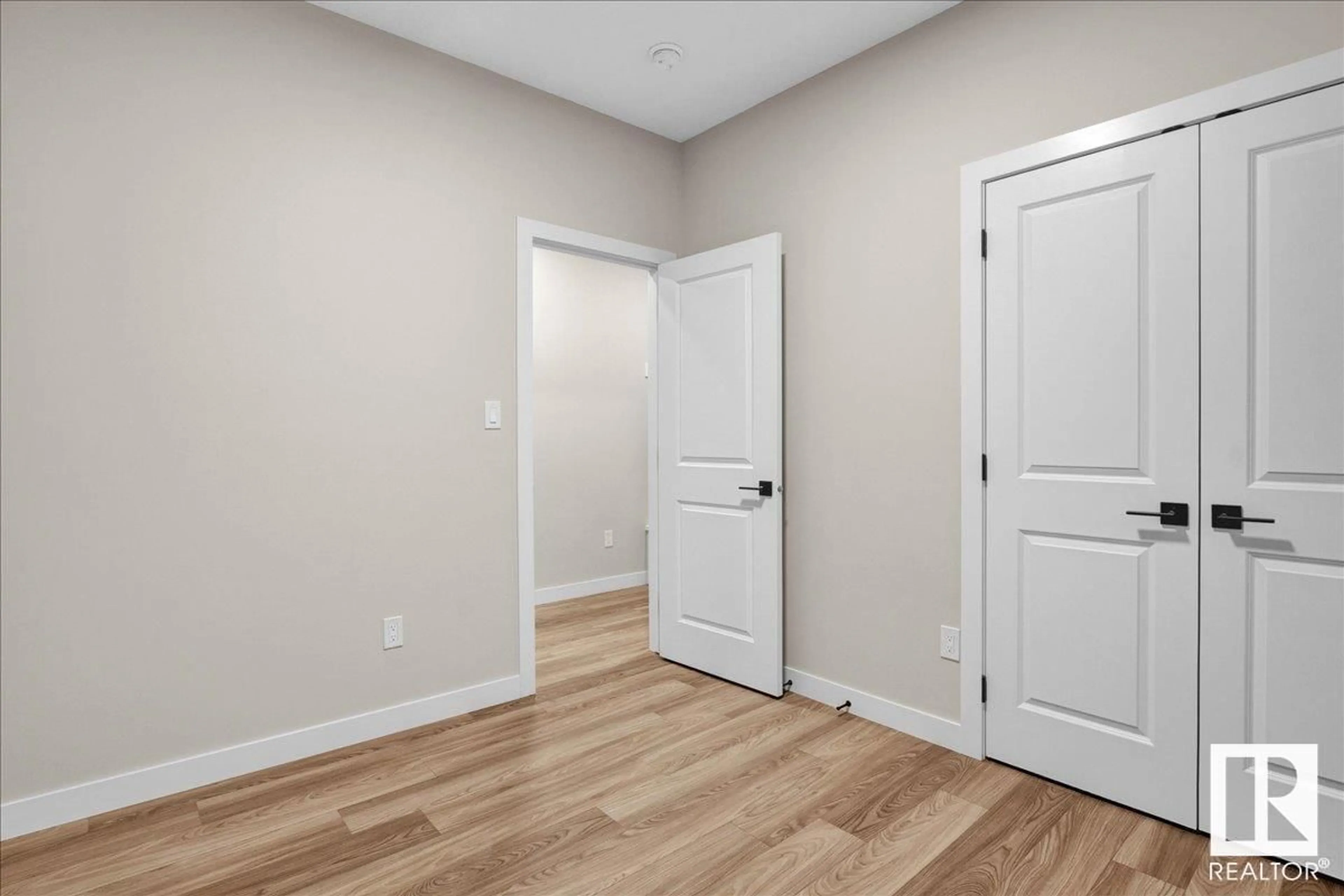 A pic of a room, wood floors for 2029 209A ST NW, Edmonton Alberta T6M3C8