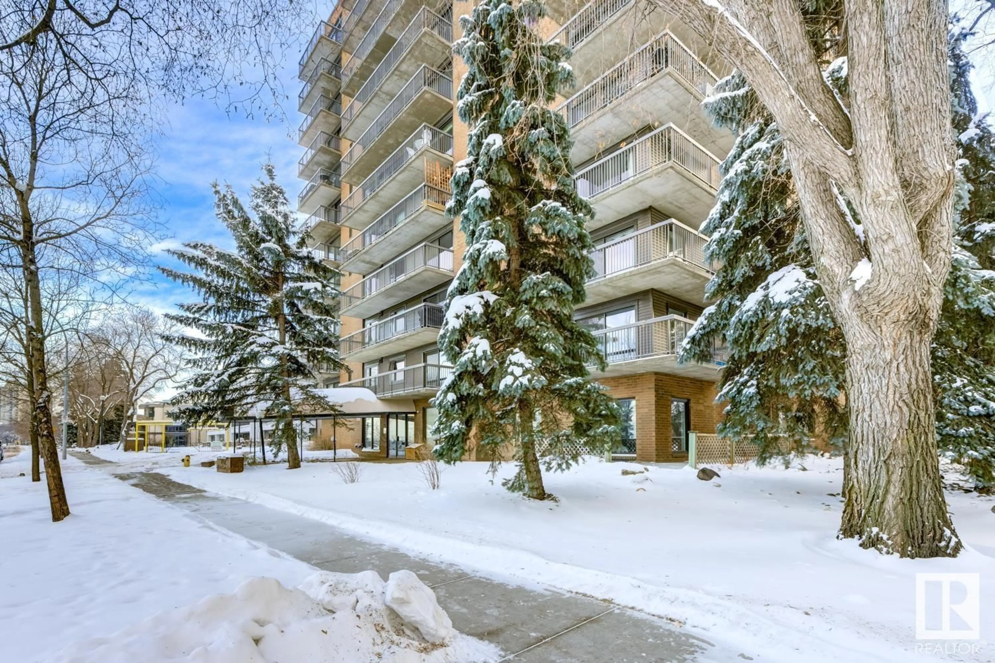 A pic from exterior of the house or condo, the street view for #1106 10545 SASKATCHEWAN DR NW, Edmonton Alberta T6E6C6