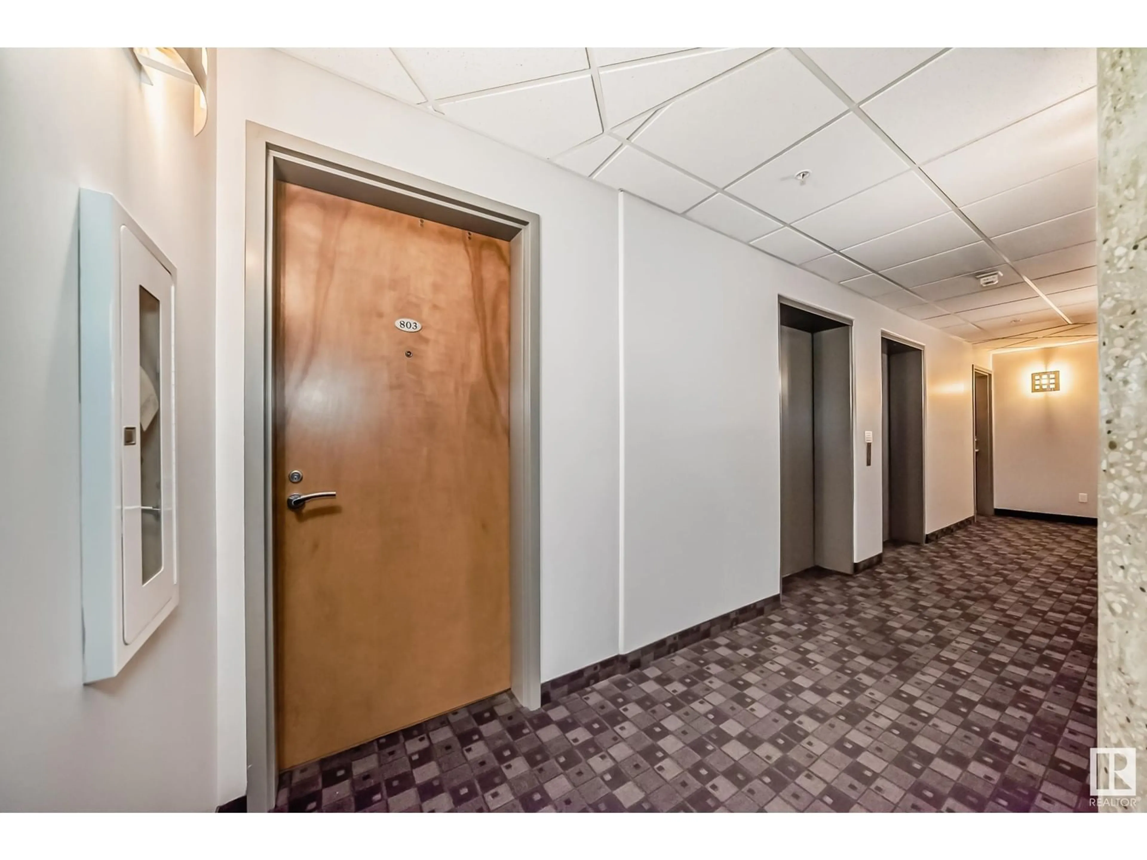 Indoor foyer, unknown floor for #803 10504 99 AV NW, Edmonton Alberta T5K1B2