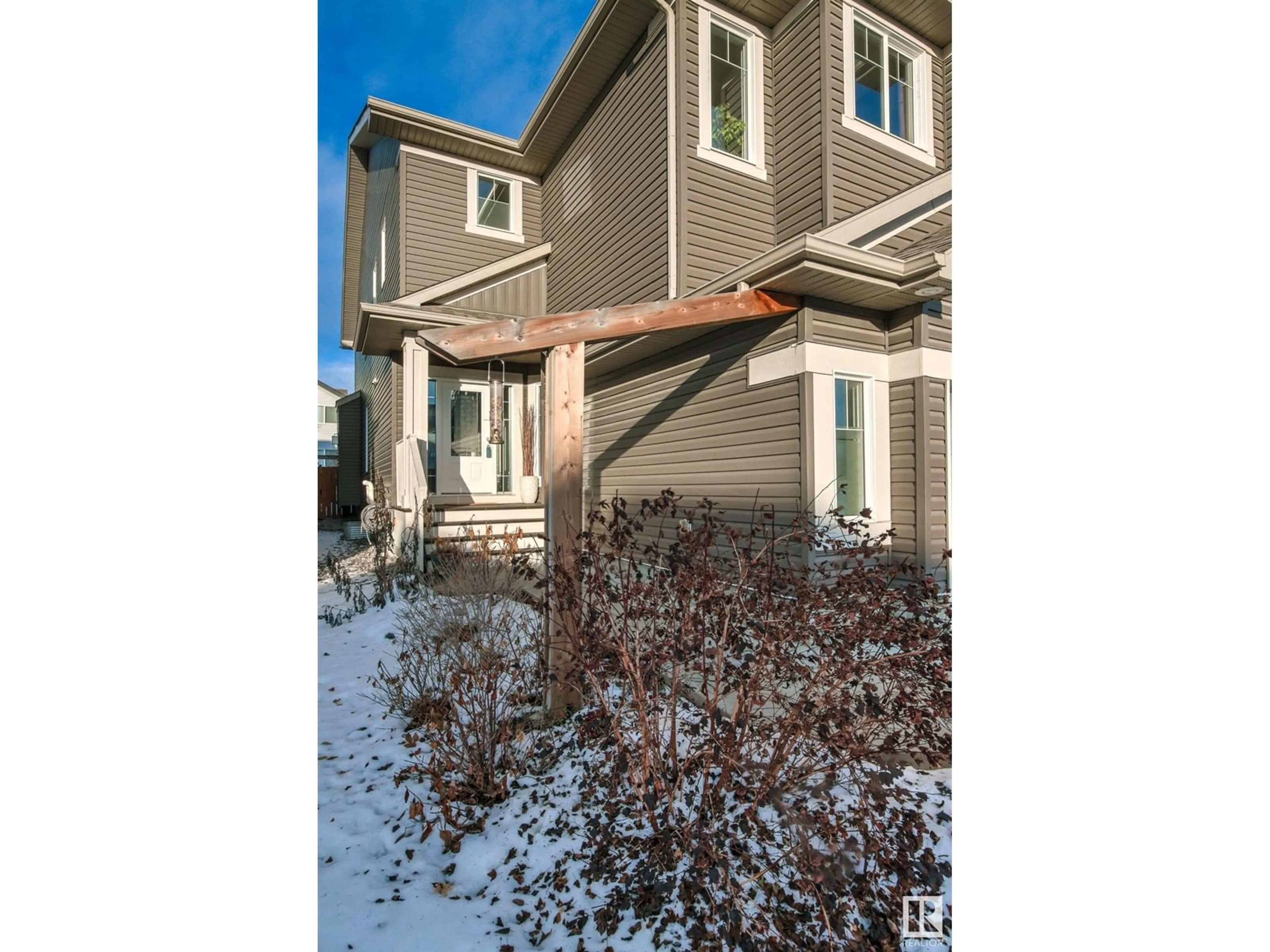 A pic from exterior of the house or condo, the street view for 149 SANDALWOOD CR, Sherwood Park Alberta T8H0S4