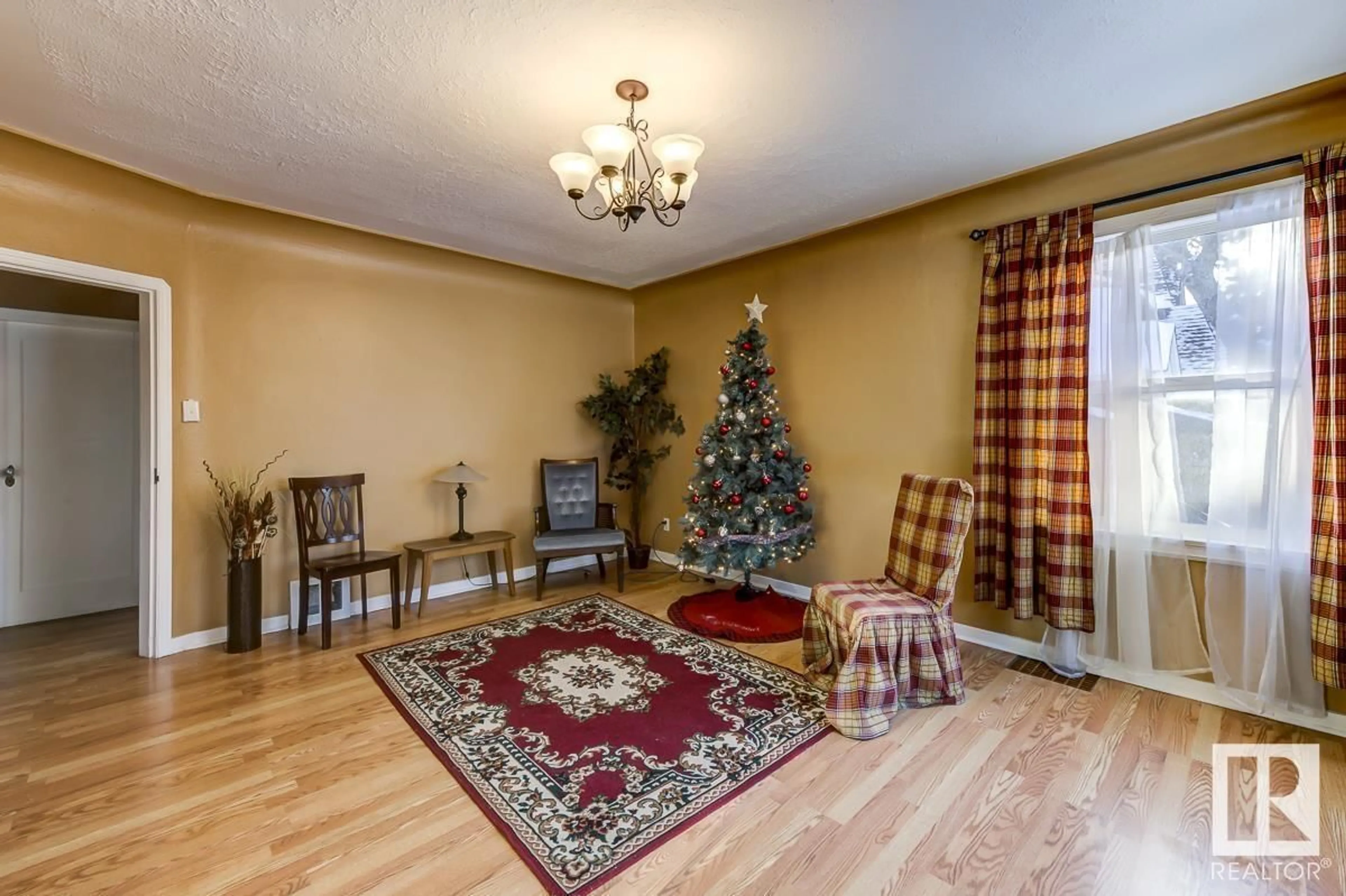 Living room, wood floors for 11715 88 ST NW, Edmonton Alberta T5B3R6