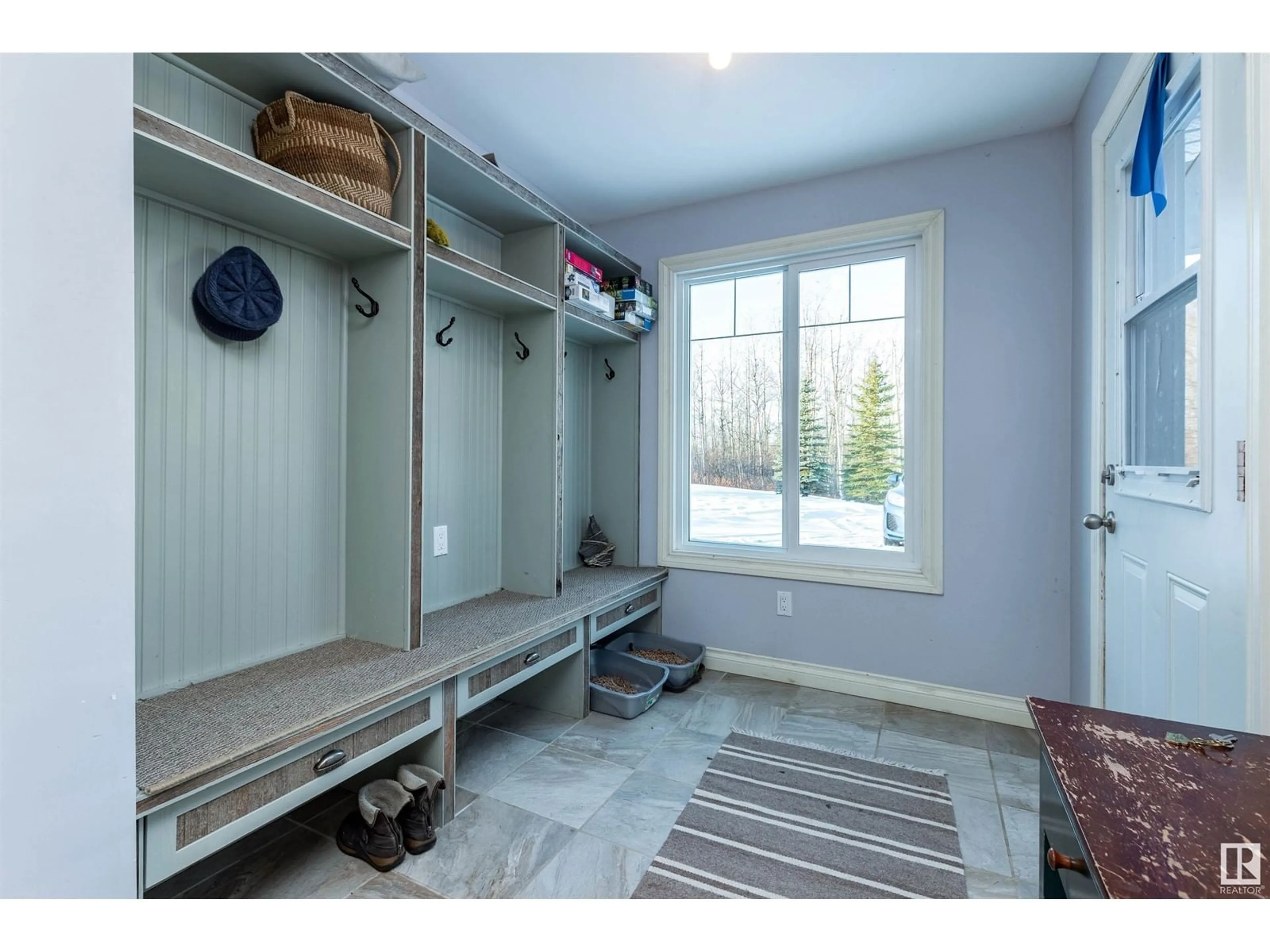 Indoor entryway, cement floor for #121 20212 TWP ROAD 510, Rural Strathcona County Alberta T8G1E4