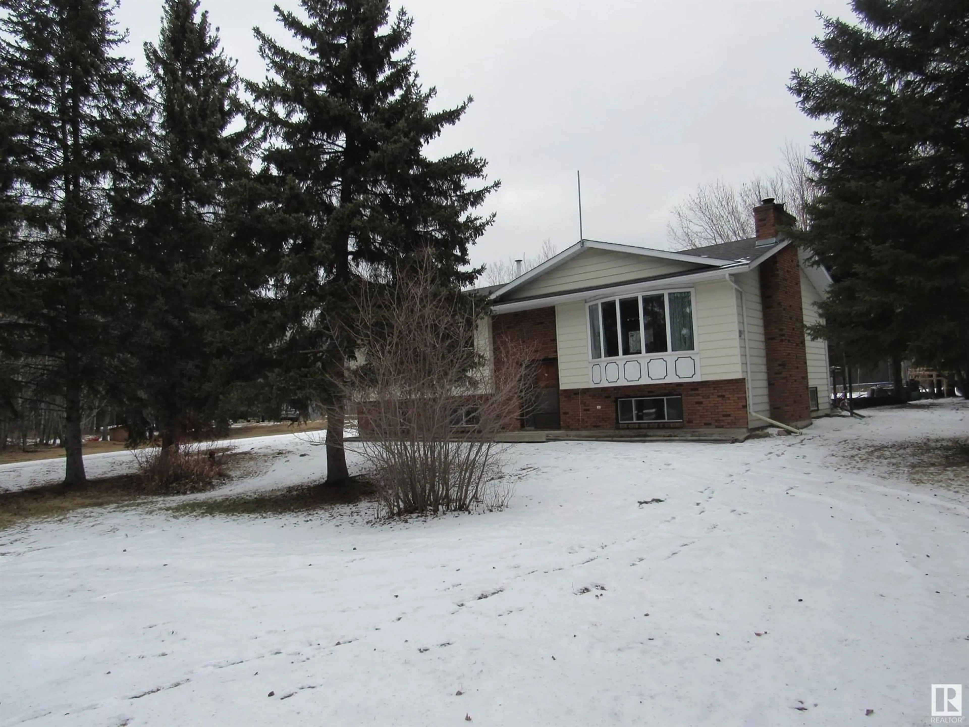 Frontside or backside of a home, cottage for 303 57312 Range Road 25, Rural Barrhead County Alberta T0E1A0