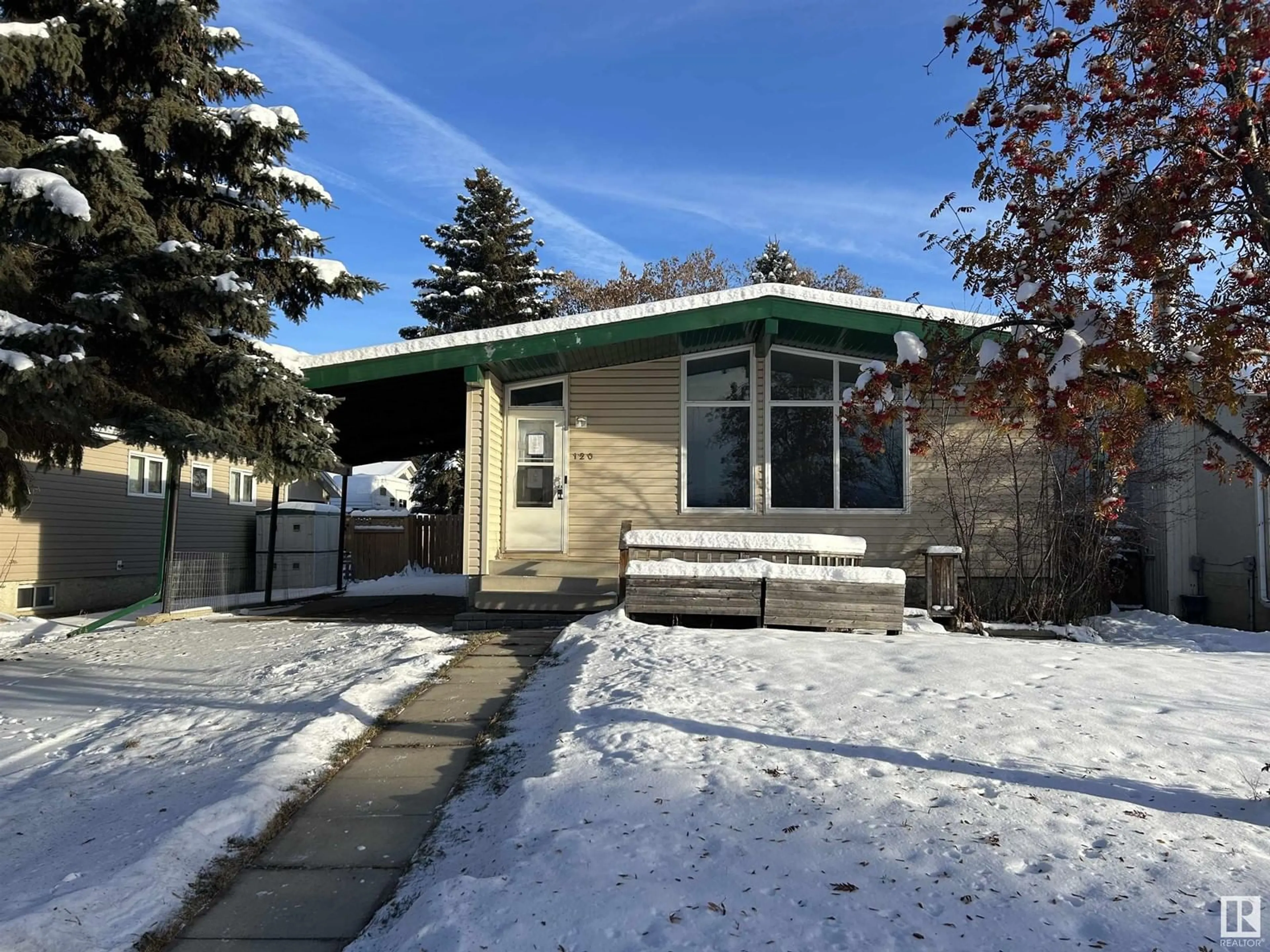 A pic from exterior of the house or condo, the front or back of building for 120 BRANTFORD ST, Spruce Grove Alberta T7X1B4