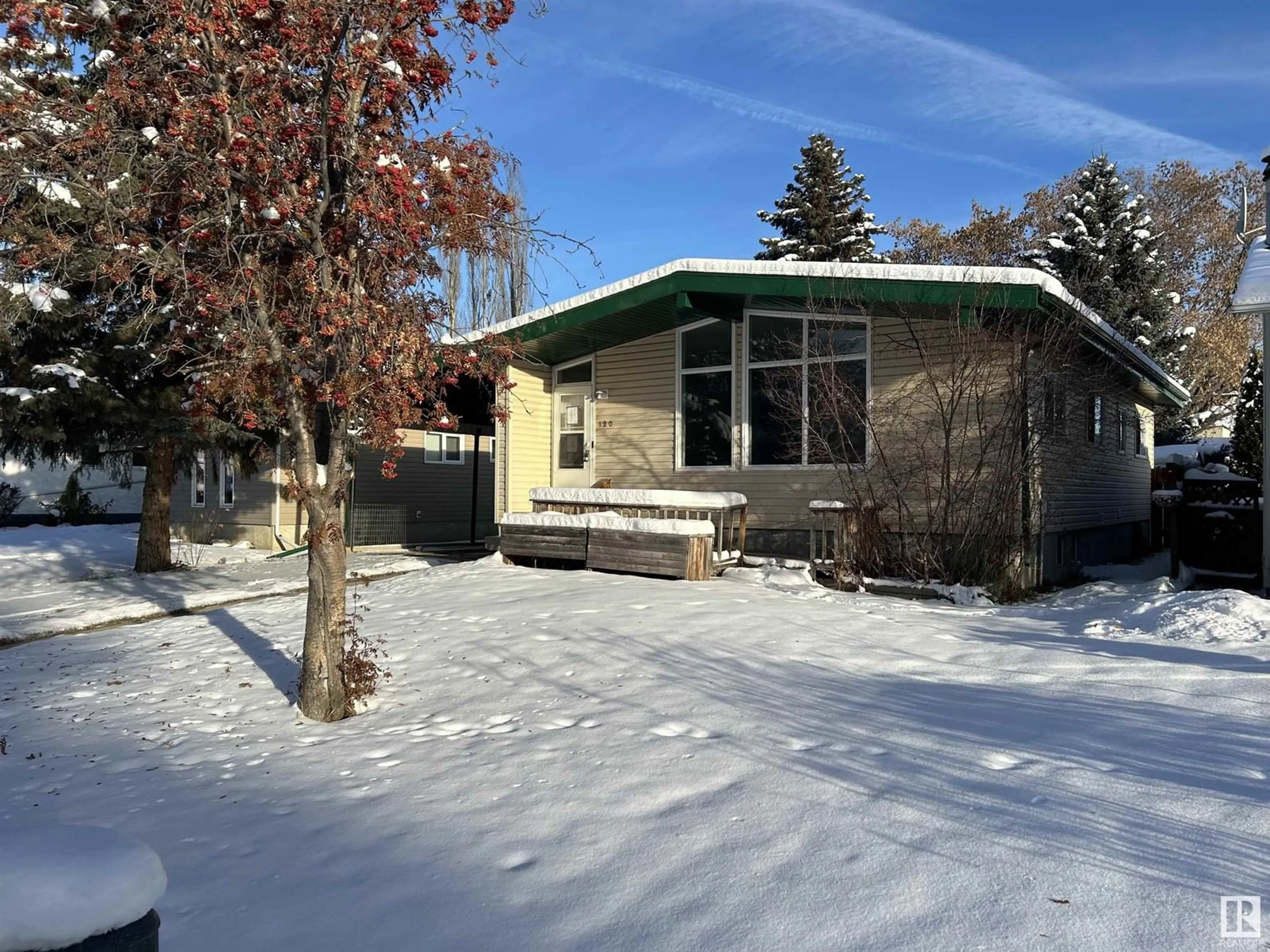 A pic from exterior of the house or condo, the fenced backyard for 120 BRANTFORD ST, Spruce Grove Alberta T7X1B4