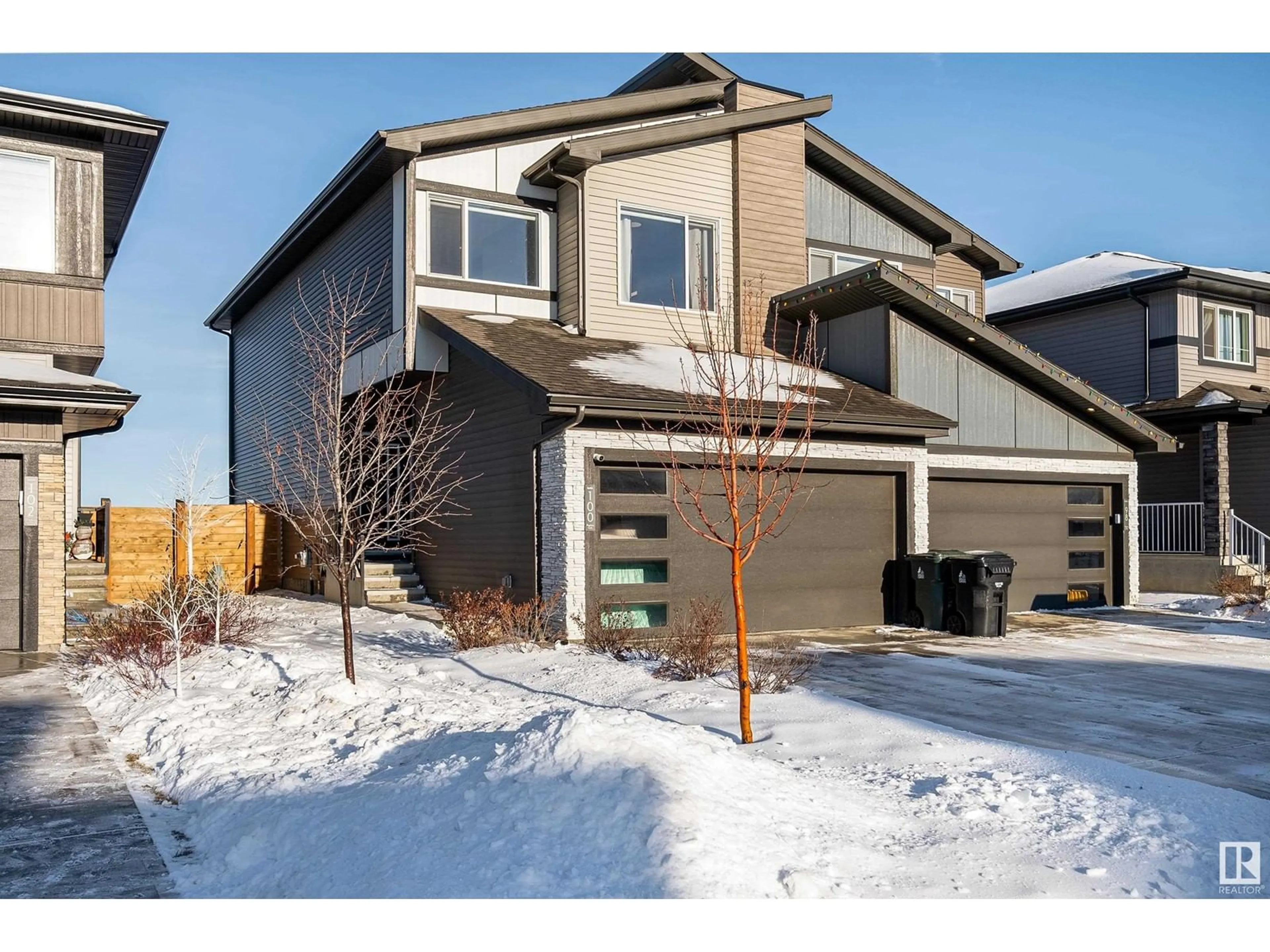 Frontside or backside of a home, the fenced backyard for 100 KINGSBURY CI, Spruce Grove Alberta T7X0C9