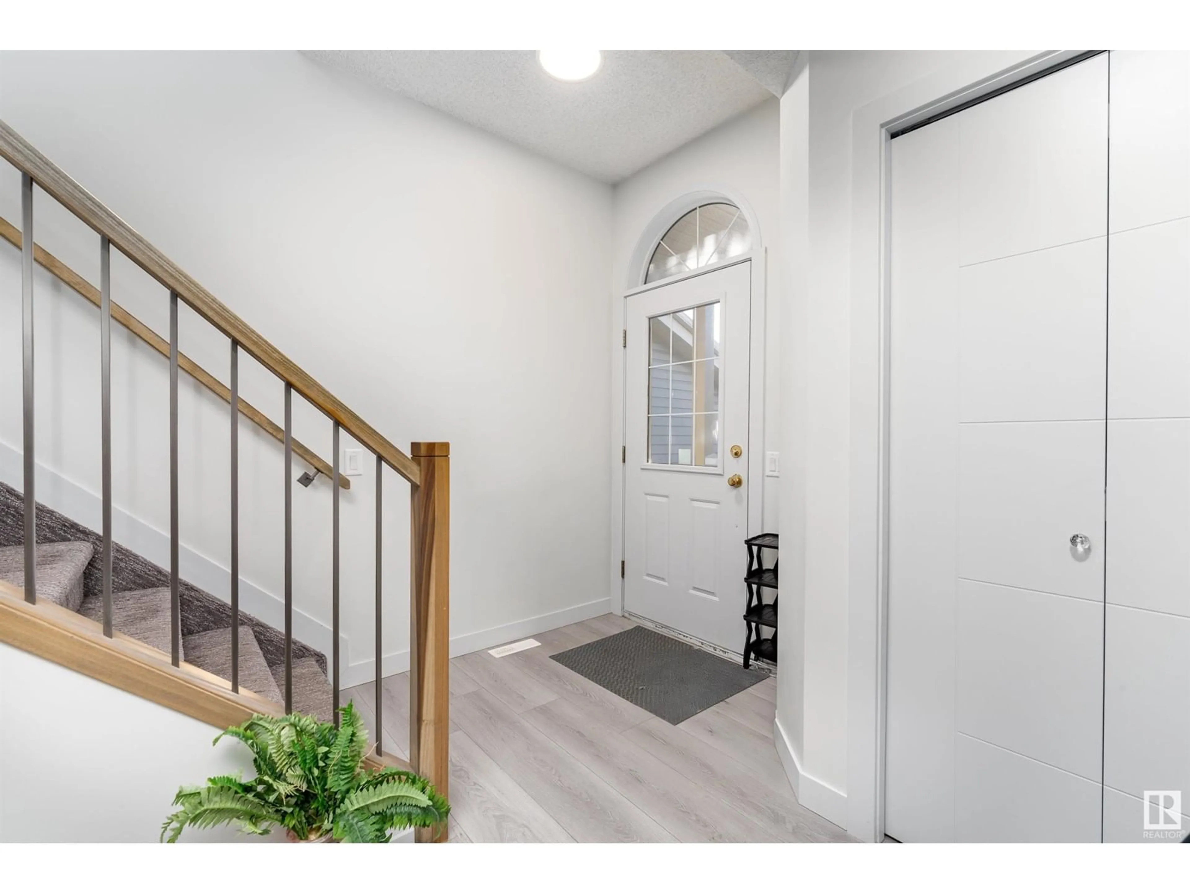 Indoor entryway, wood floors for 8776 189 ST NW, Edmonton Alberta T5T6C4