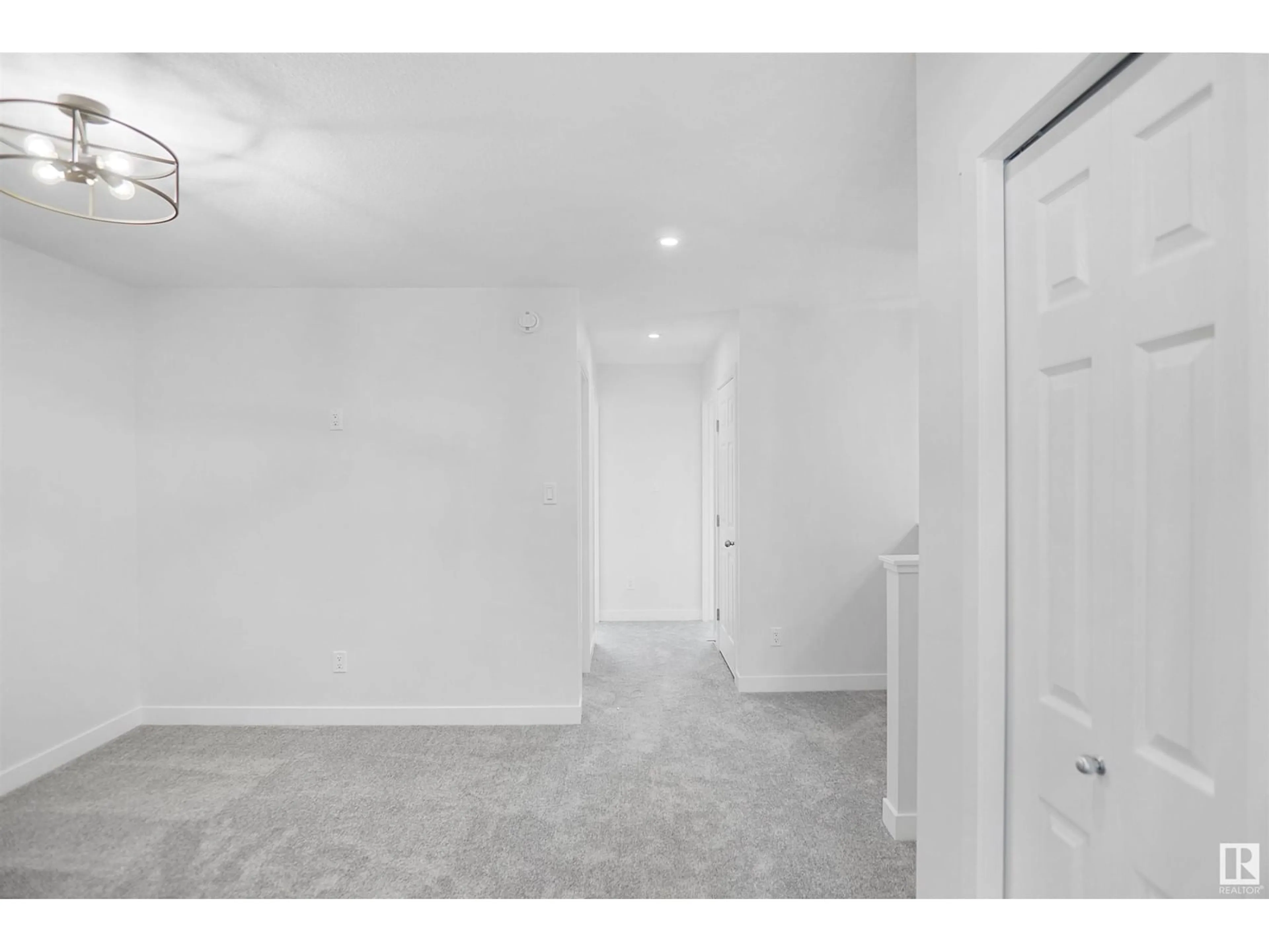 A pic of a room for 17651 49 ST NW, Edmonton Alberta T5Y4B7