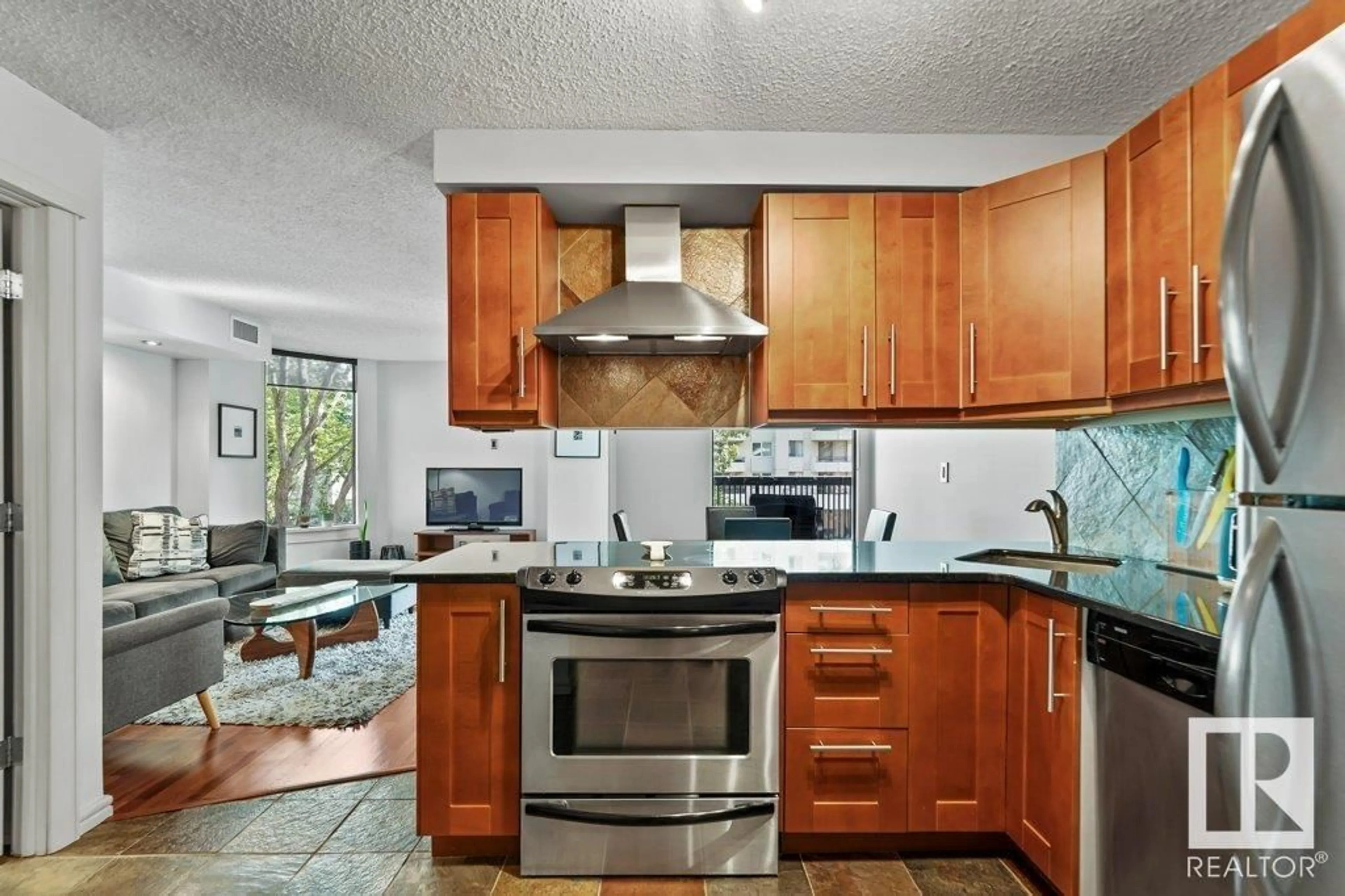 Standard kitchen, wood floors, cottage for #201 11503 100 AV NW, Edmonton Alberta T5K2K7