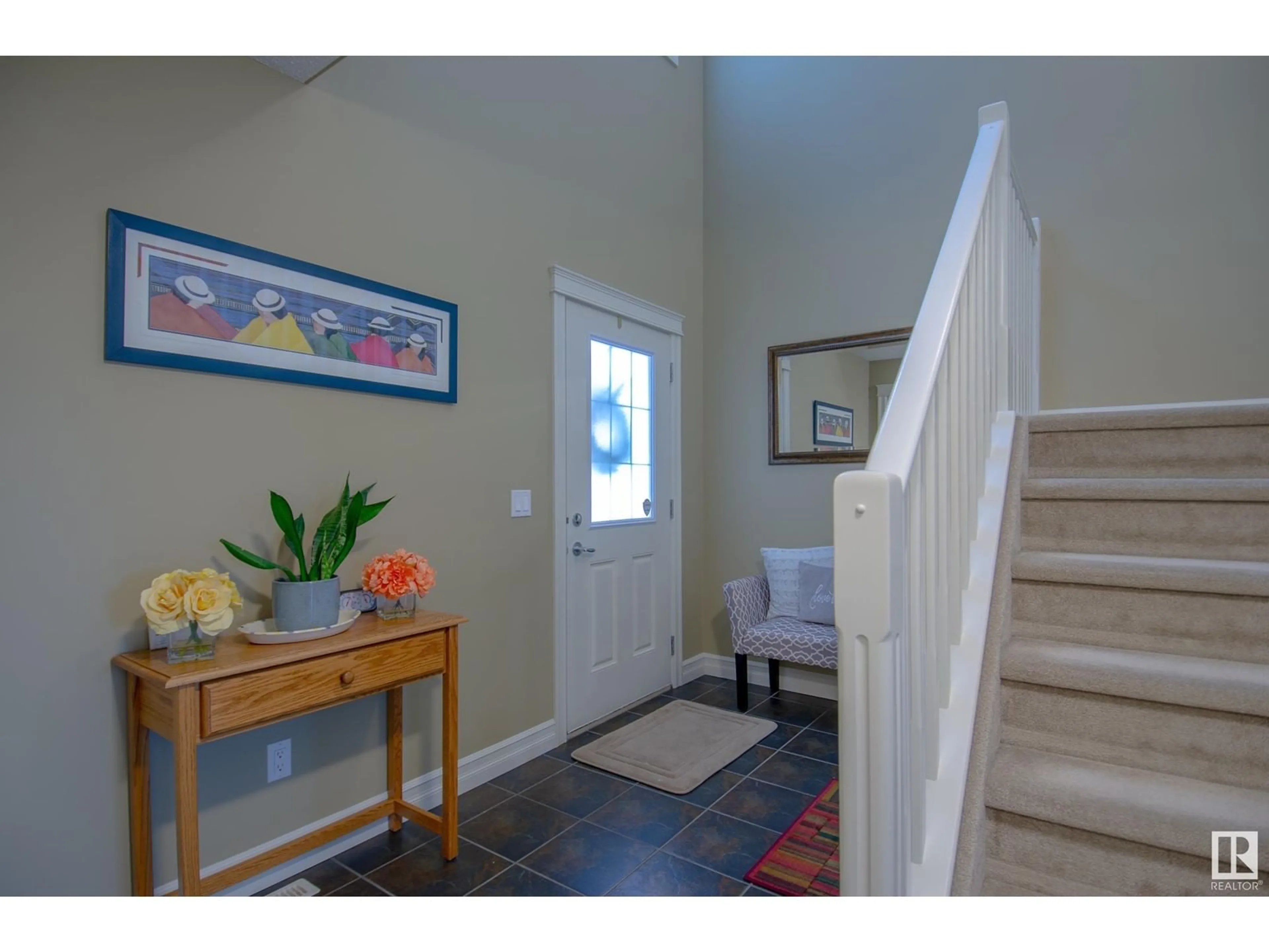 Indoor entryway, wood floors for 16724 119 ST NW, Edmonton Alberta T5X0B3