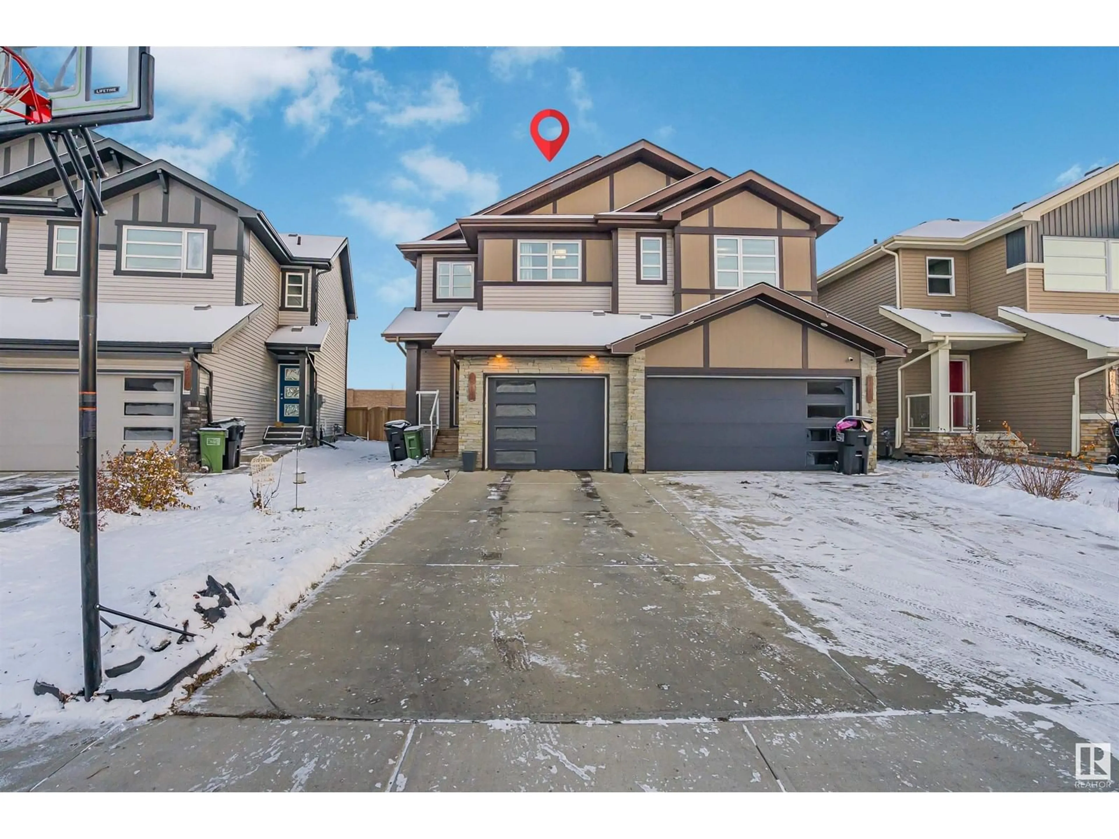 Frontside or backside of a home, the street view for 2614 CASEY WY SW, Edmonton Alberta T6W3N2