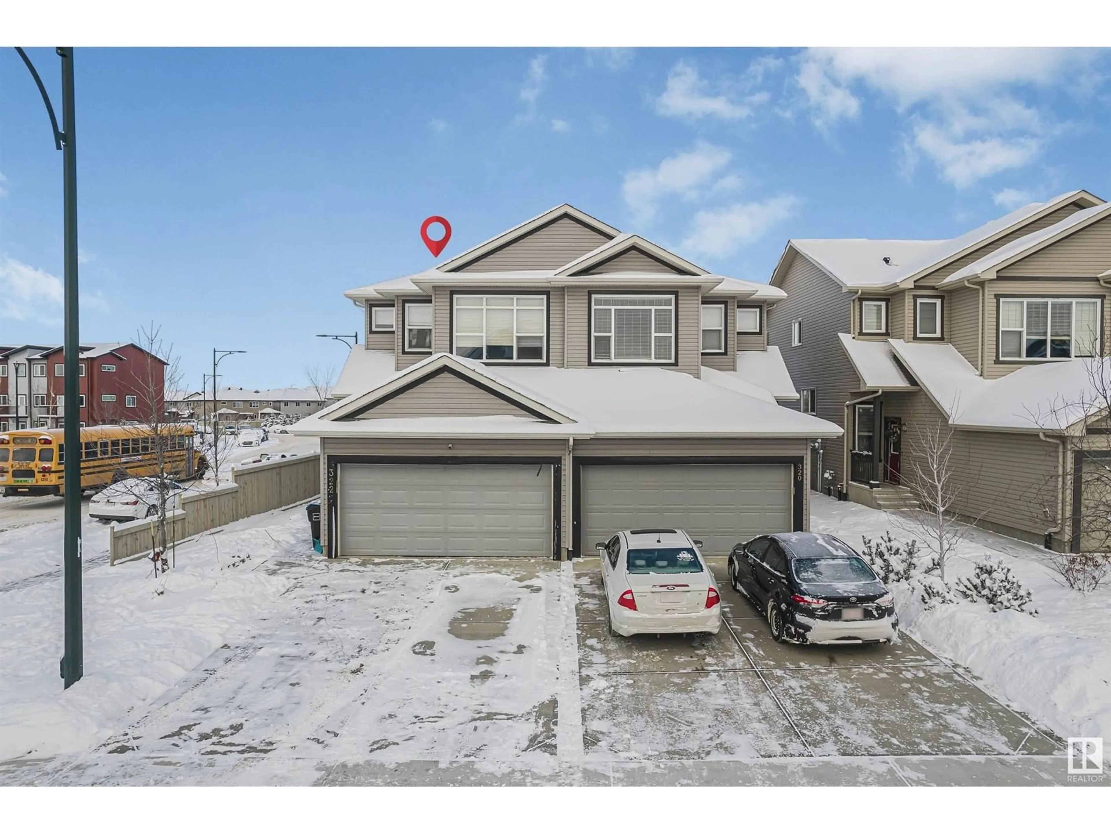 A pic from exterior of the house or condo, the street view for 322 42 Ave nw NW, Edmonton Alberta T6T1B3