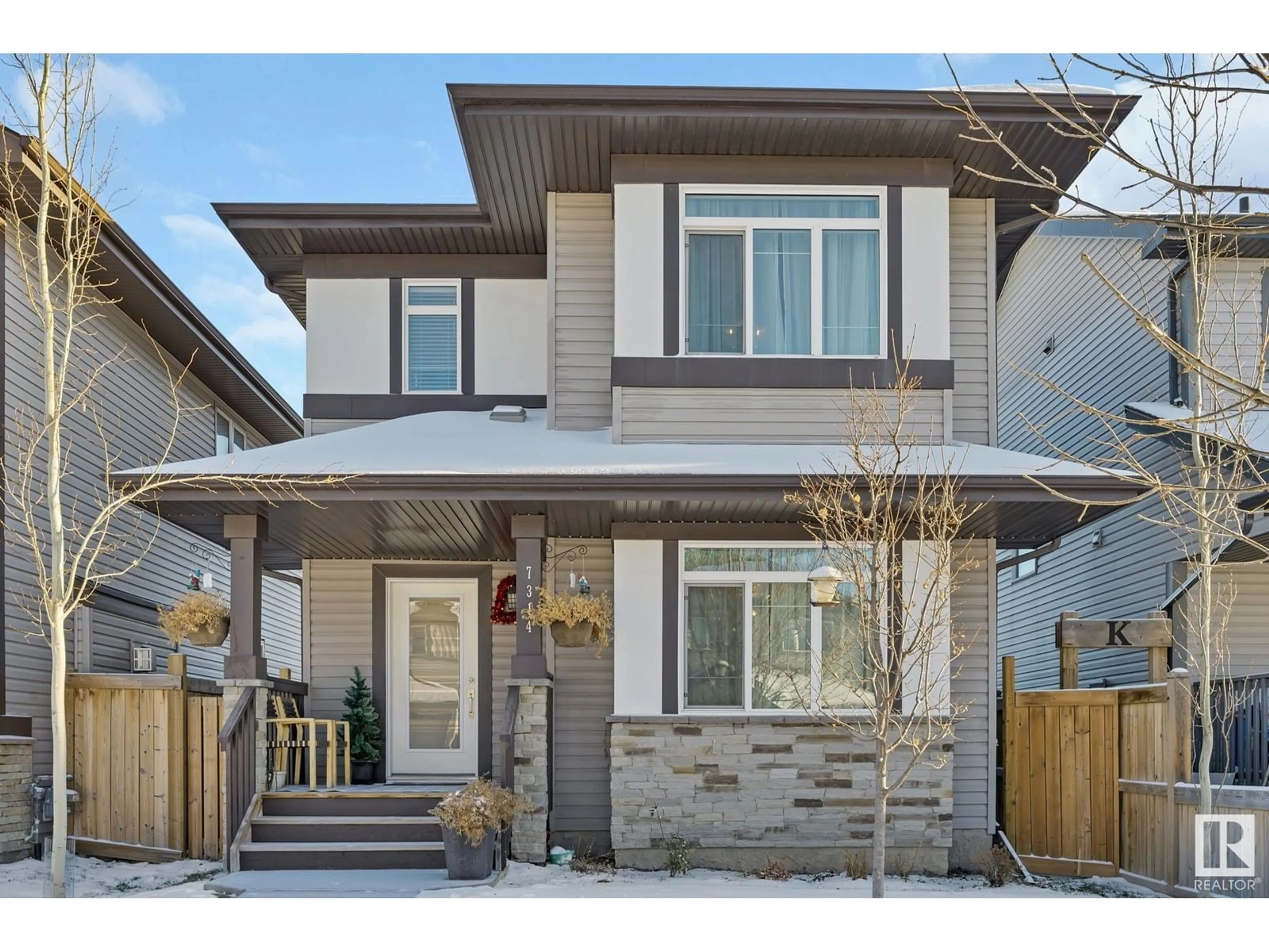 Frontside or backside of a home, the street view for 7314 ARMOUR CR SW, Edmonton Alberta T6W2S2