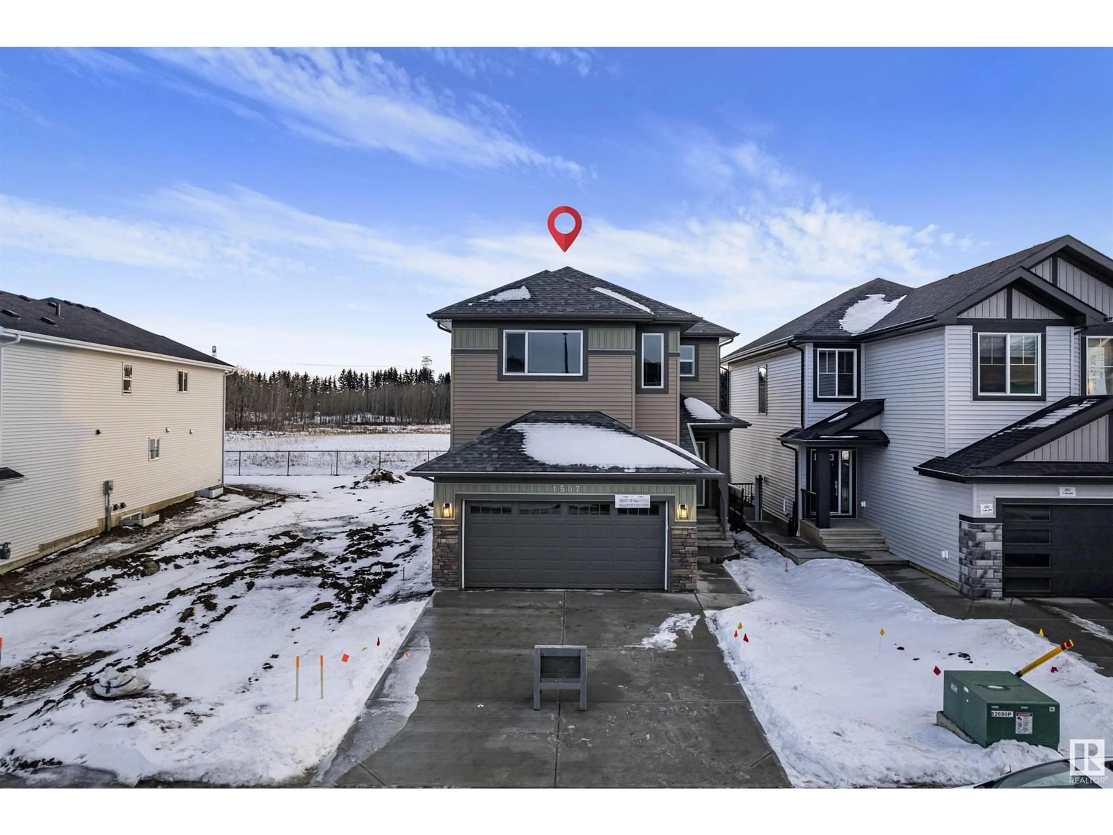 A pic from outside/outdoor area/front of a property/back of a property/a pic from drone, unknown for 1507 11 AV NW, Edmonton Alberta T6T2W4