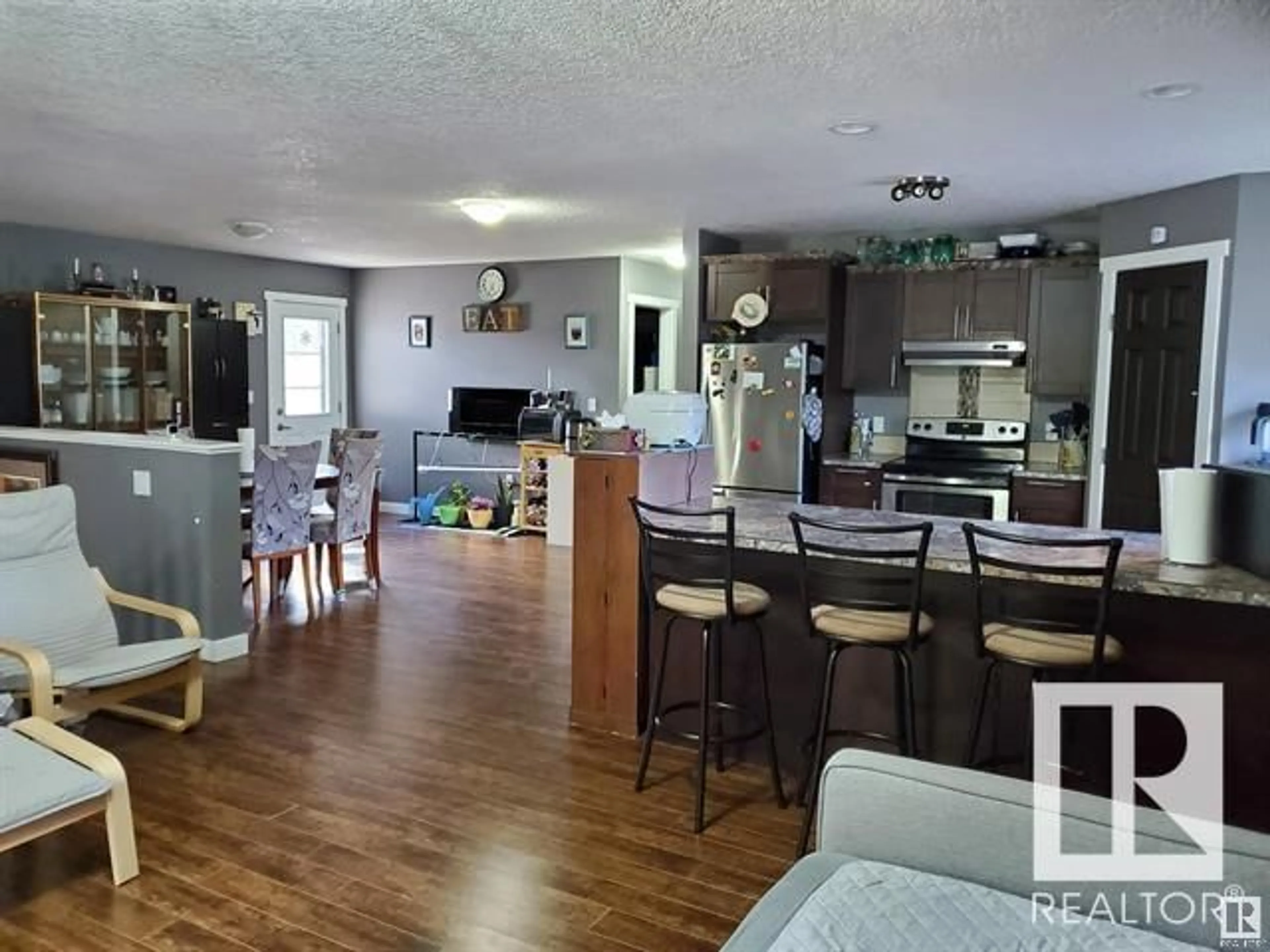 Open concept kitchen for 4908 50 ST, Peers Alberta T0E1W0